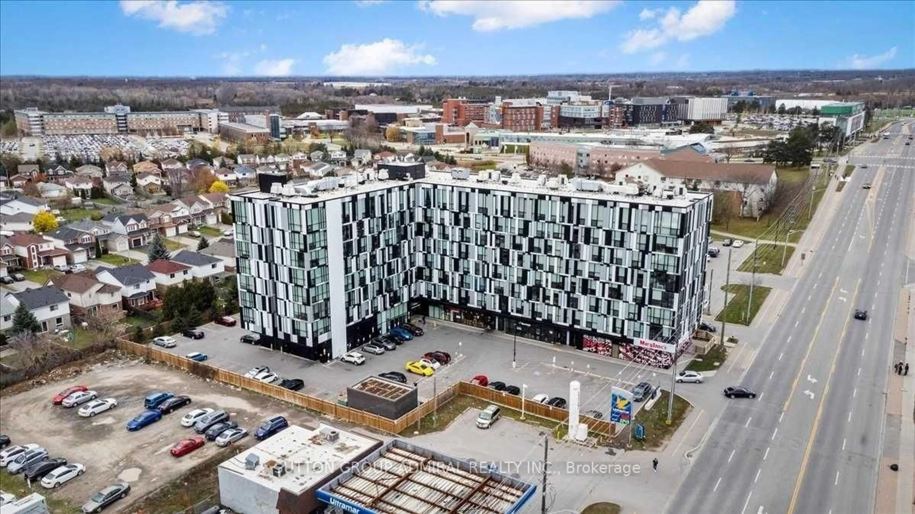 A pic from outside/outdoor area/front of a property/back of a property/a pic from drone, city buildings view from balcony for 1900 Simcoe St #636, Oshawa Ontario L1G 4Y3