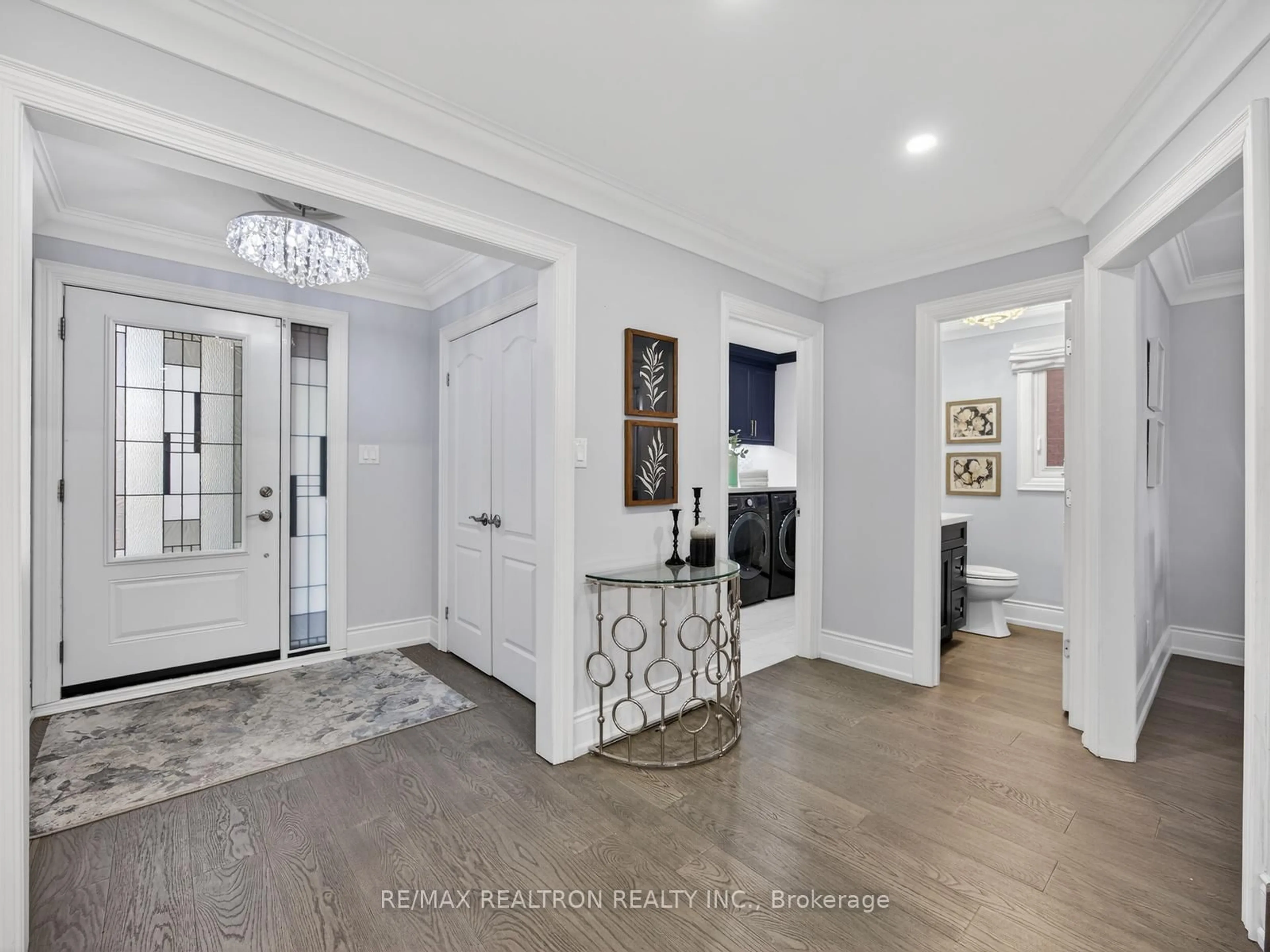 Indoor entryway for 33 Ritchie Ave, Ajax Ontario L1S 5V7