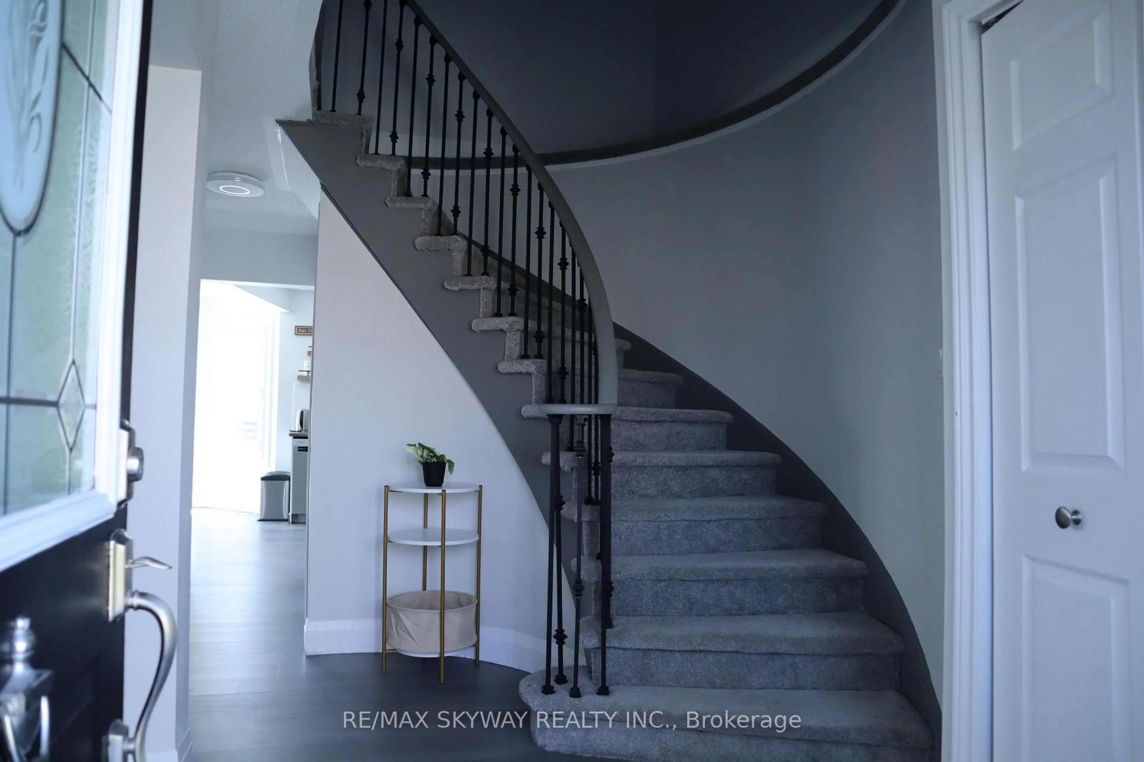 Stairs for 10 Elephant Hill Dr, Clarington Ontario L1C 4M5