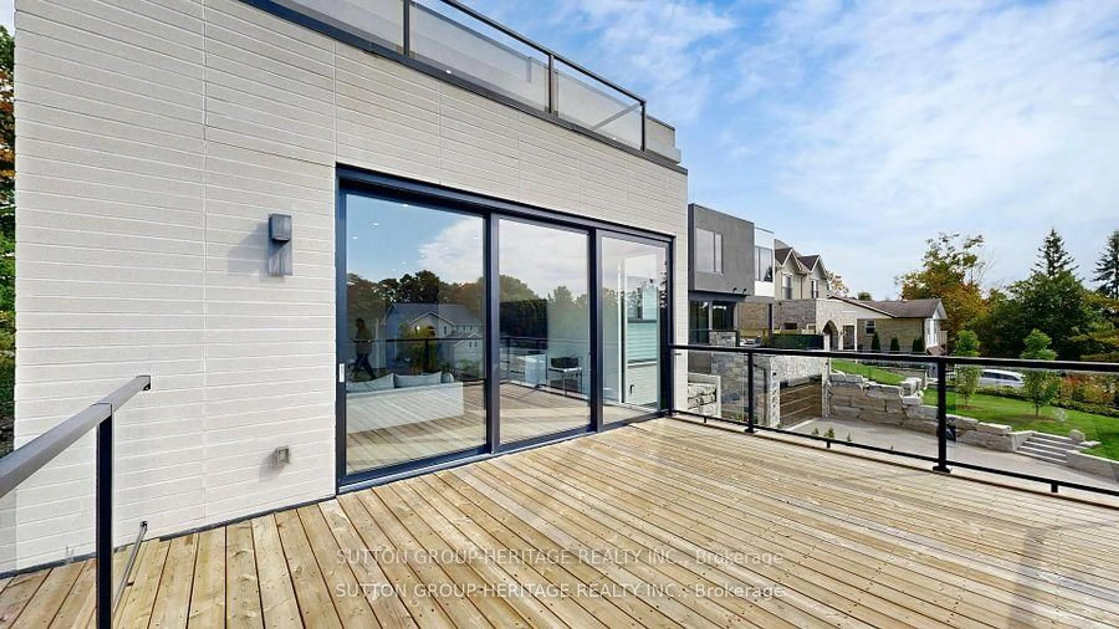 Patio, unknown for 1459 Old Forest Rd, Pickering Ontario L1V 1N8