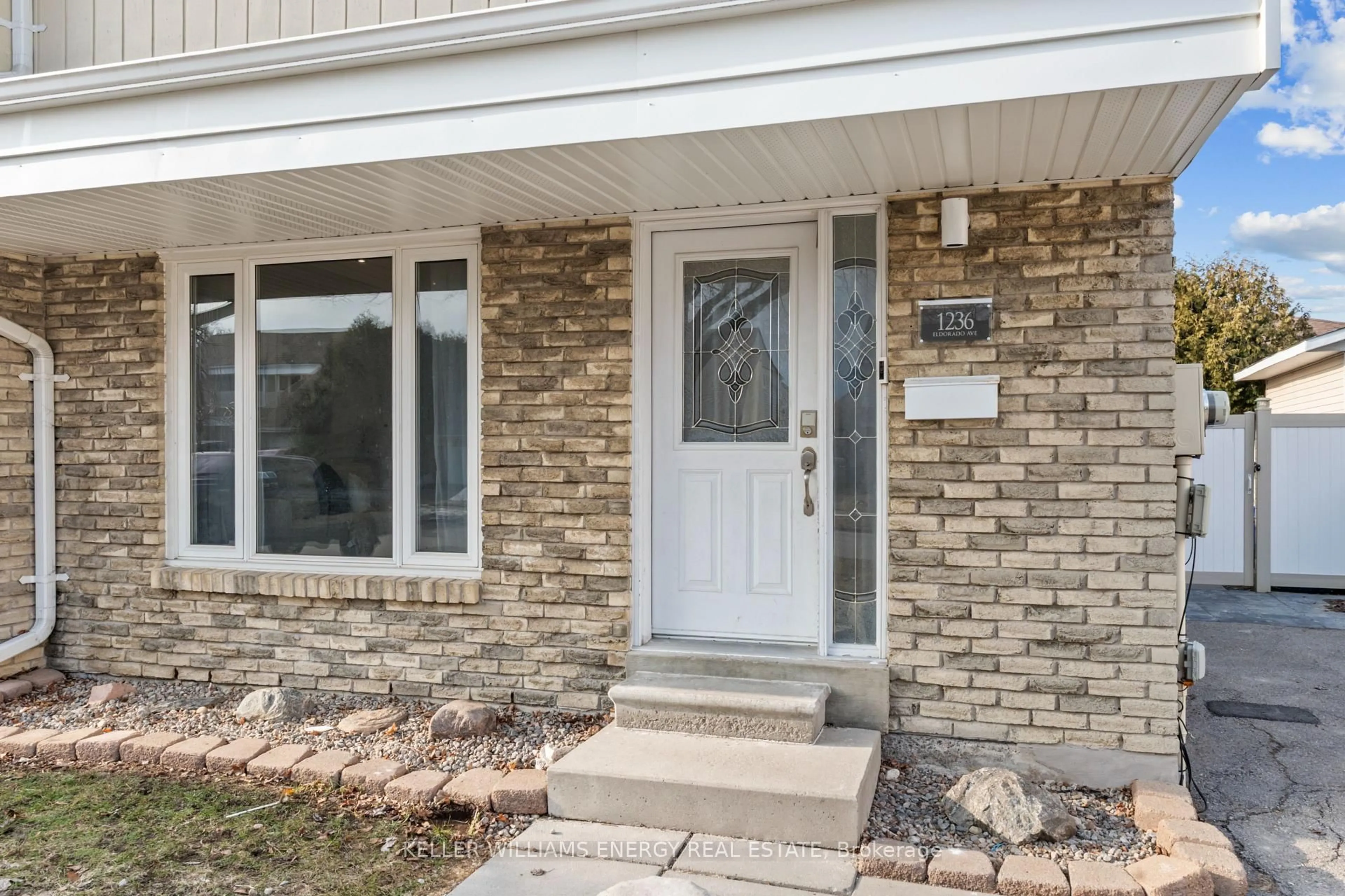 Unknown for 1236 Eldorado Ave, Oshawa Ontario L1K 1G2