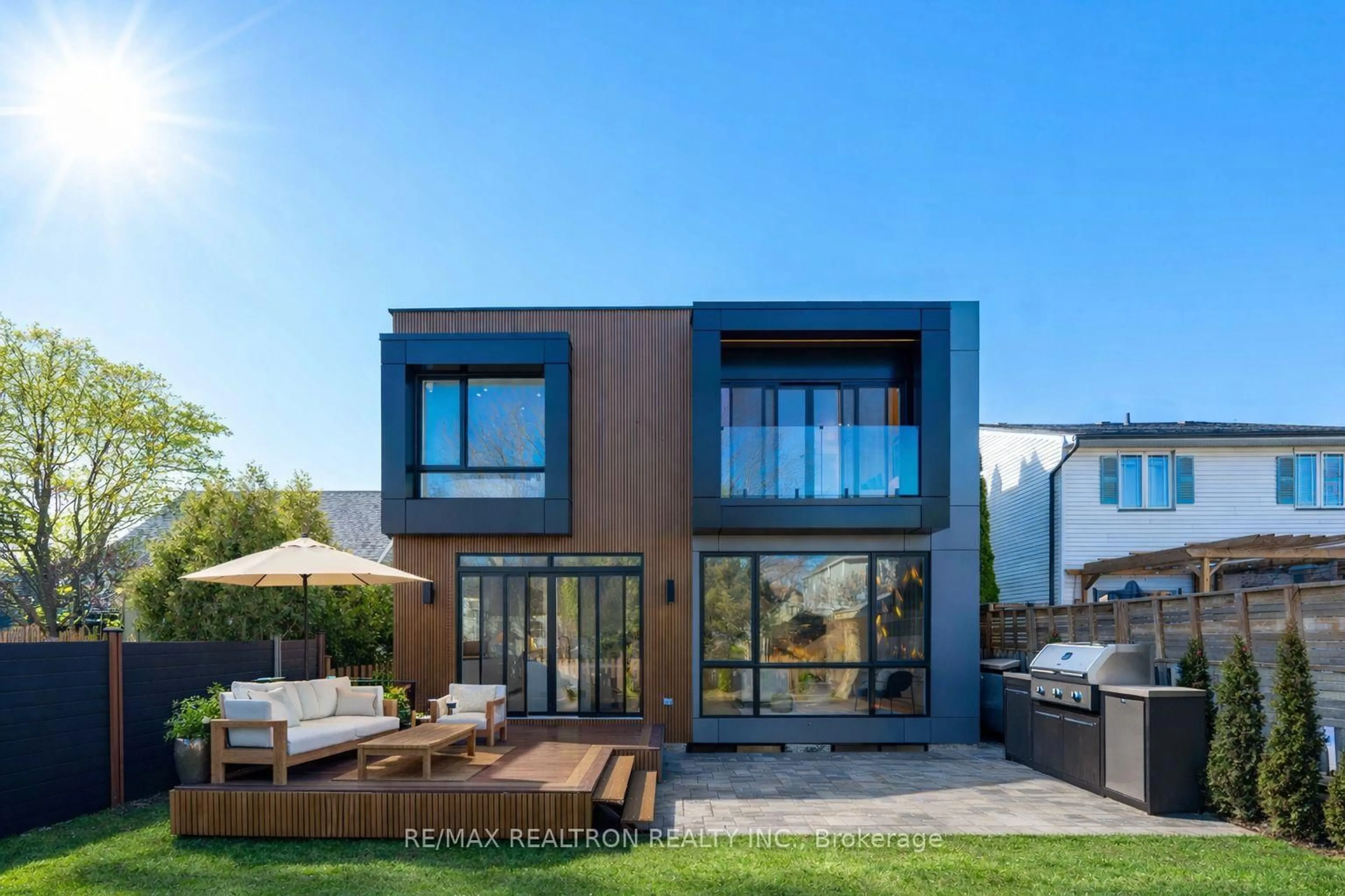 Home with brick exterior material, unknown for 19 Topham Rd, Toronto Ontario M4B 3K3