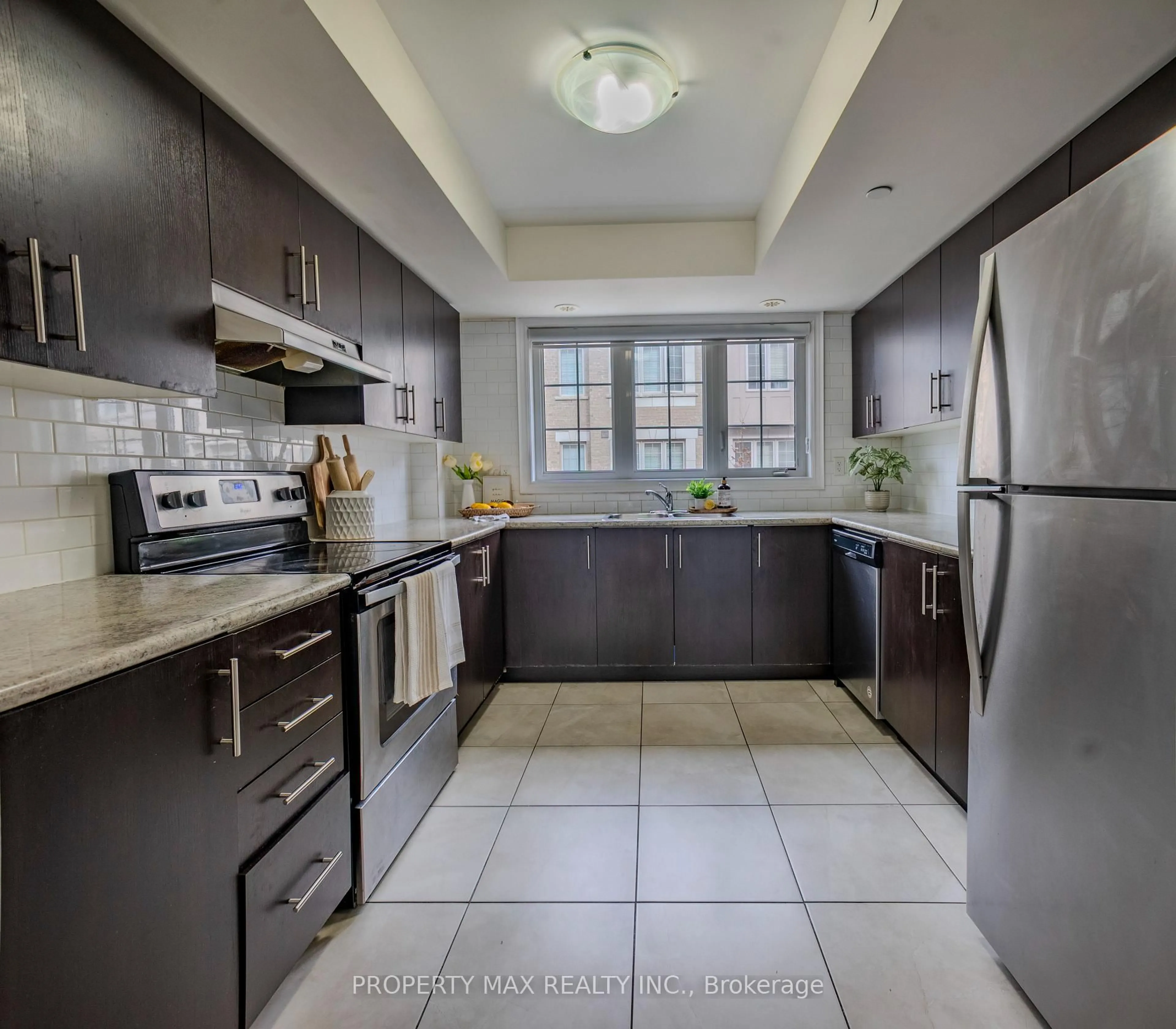 Standard kitchen, ceramic/tile floor for 2589 Bromus Path, Oshawa Ontario L1L 0K7