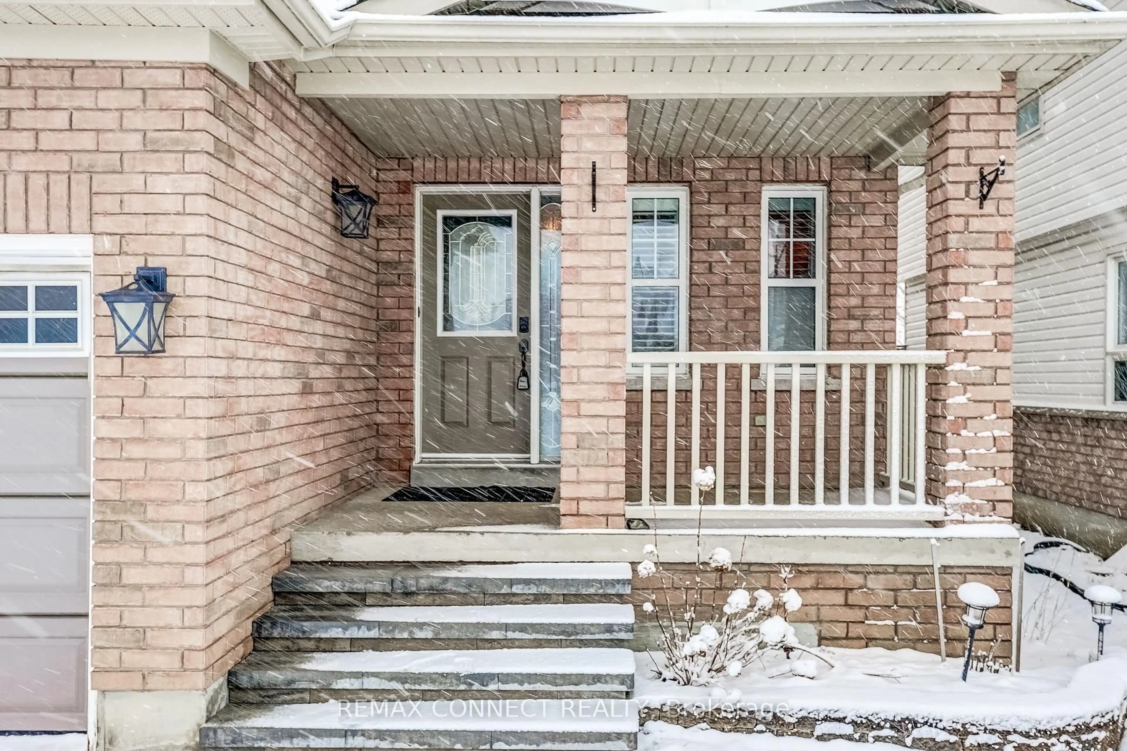 Unknown for 15 Brownridge Pl, Whitby Ontario L1P 1W3