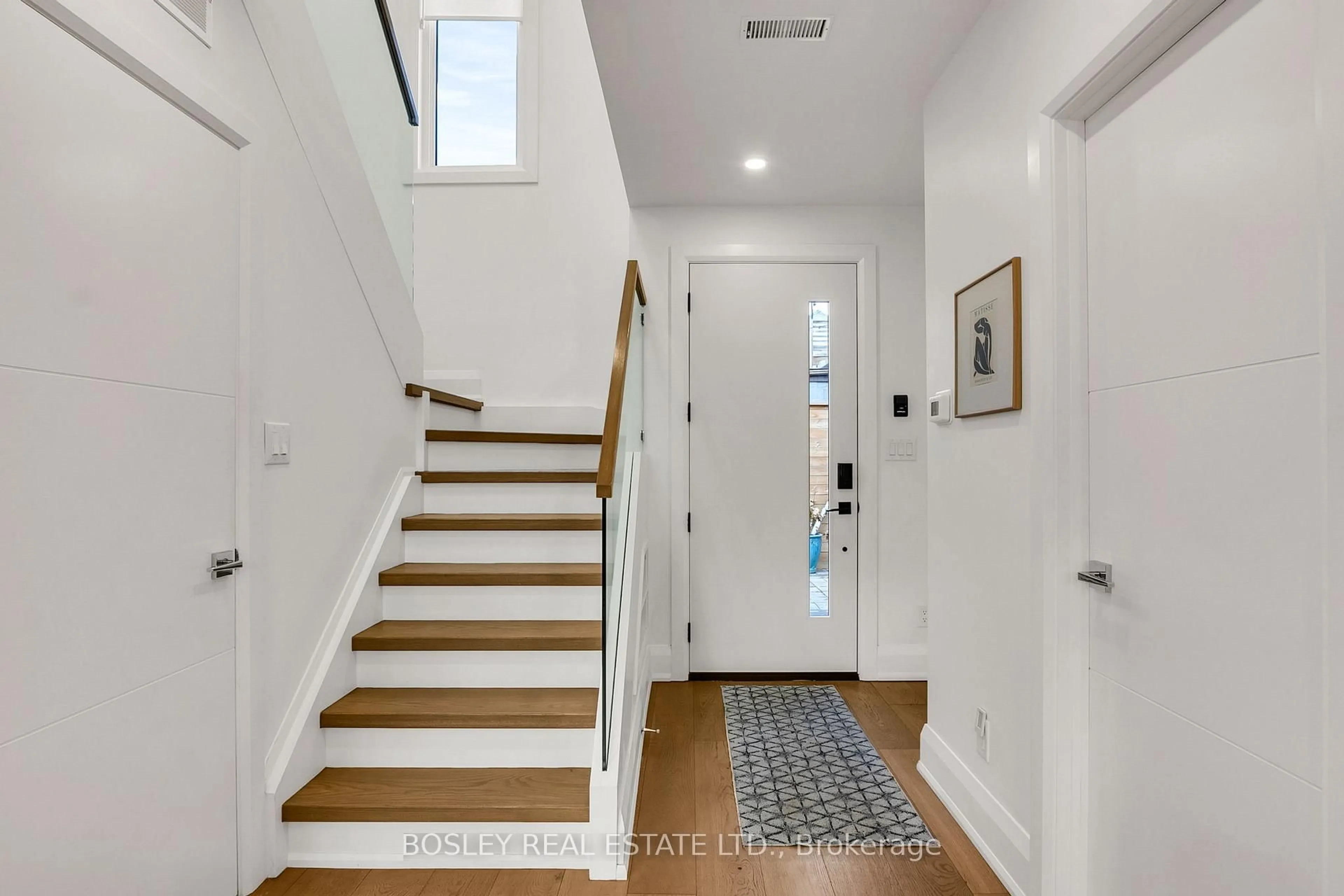 Indoor entryway for 108 Moberly Ave, Toronto Ontario M4C 4B1