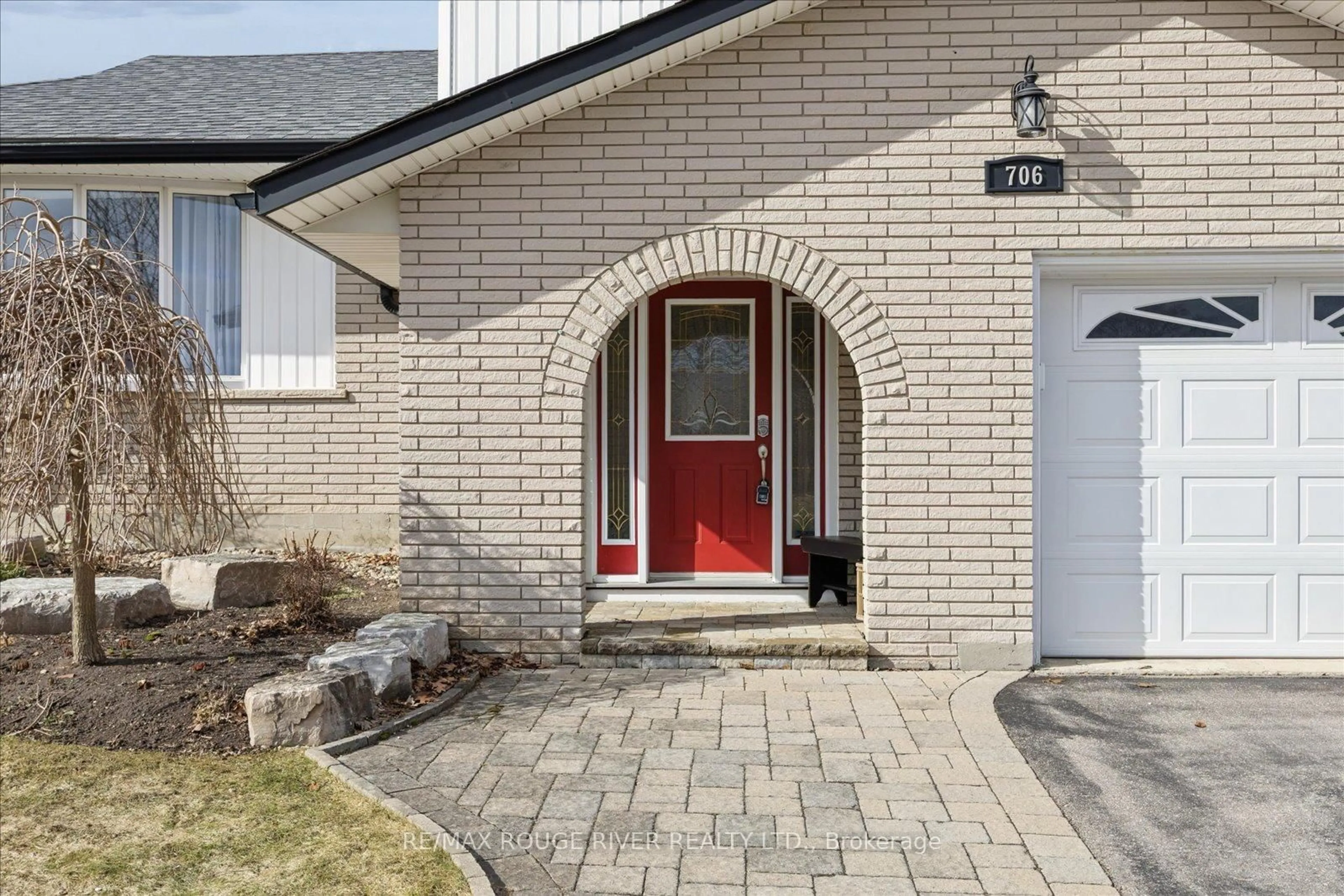 Home with brick exterior material, street for 706 Fernhill Blvd, Oshawa Ontario L1J 5K3