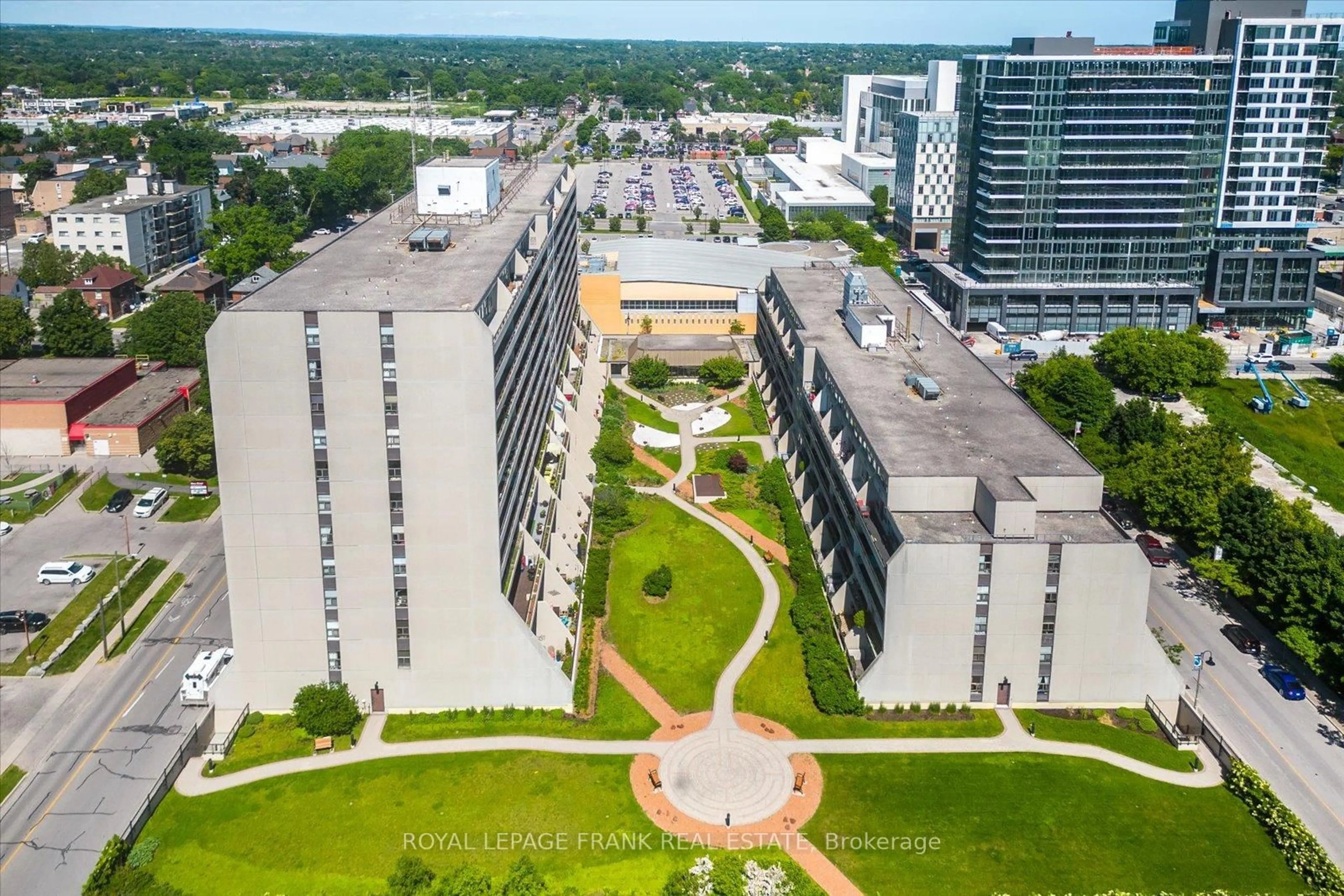 A pic from outside/outdoor area/front of a property/back of a property/a pic from drone, city buildings view from balcony for 55 William St #915, Oshawa Ontario L1G 7C9