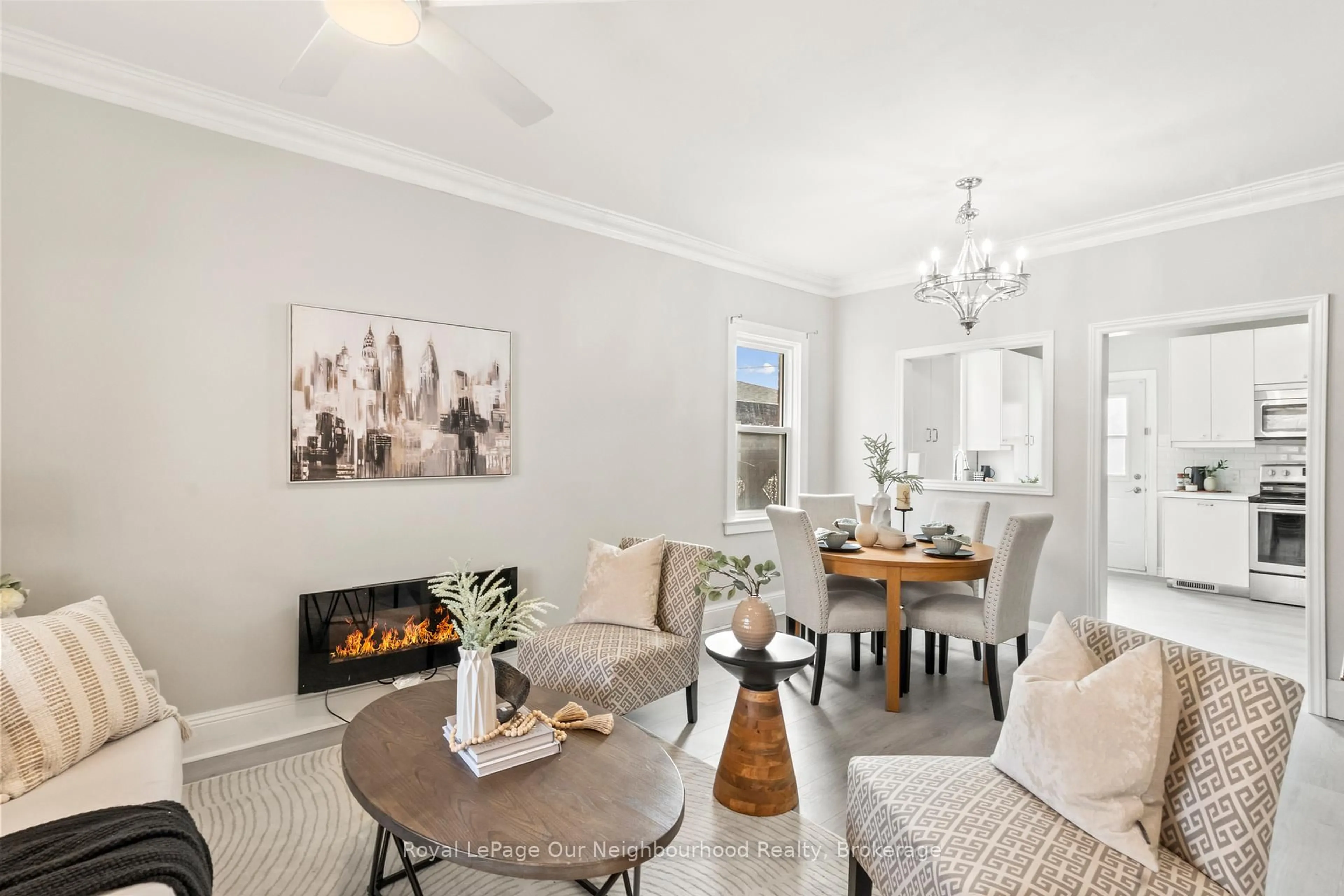 Unknown for 9 Carlisle Ave, Clarington Ontario L1C 1W4