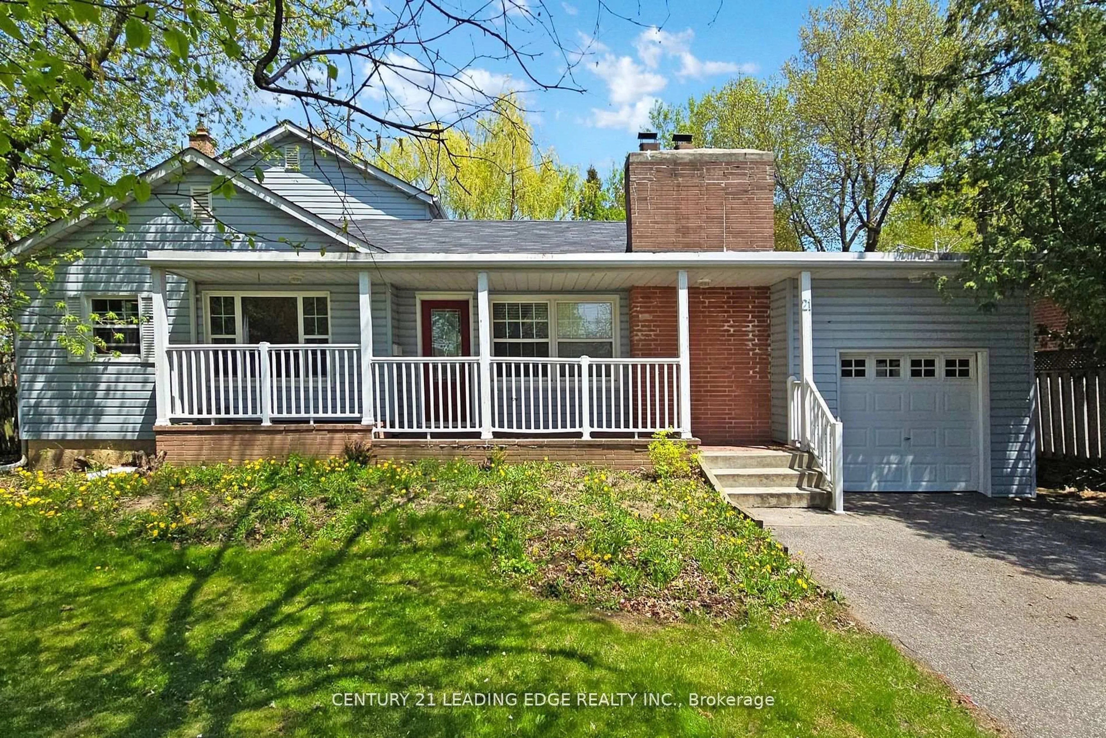 Home with vinyl exterior material, street for 21 Wexford Blvd #A, Toronto Ontario M1R 1K9