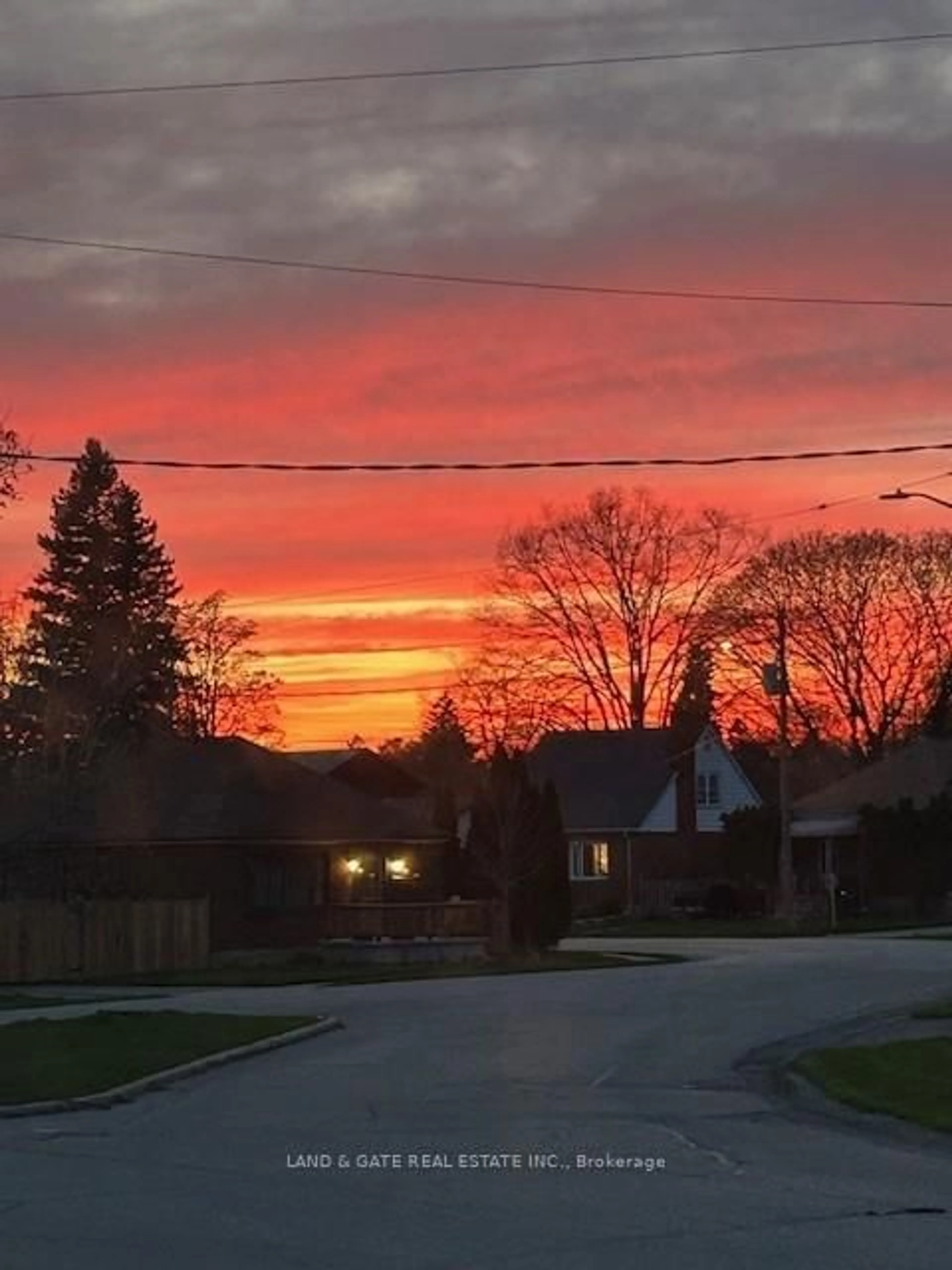 Blurry image for 19 Southway Dr, Clarington Ontario L1C 1C4