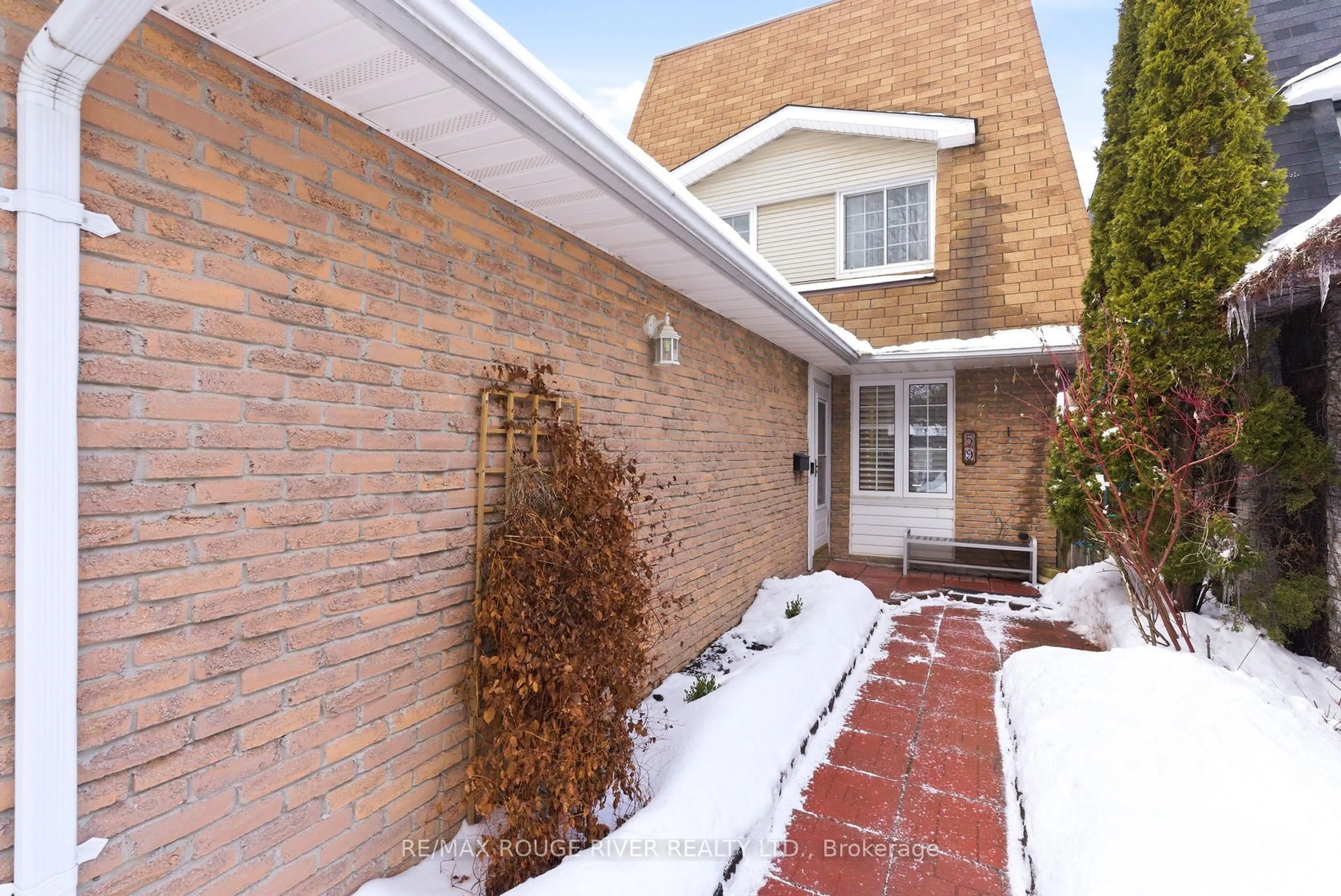 Home with brick exterior material, street for 59 Muir Cres, Whitby Ontario L1P 1B5