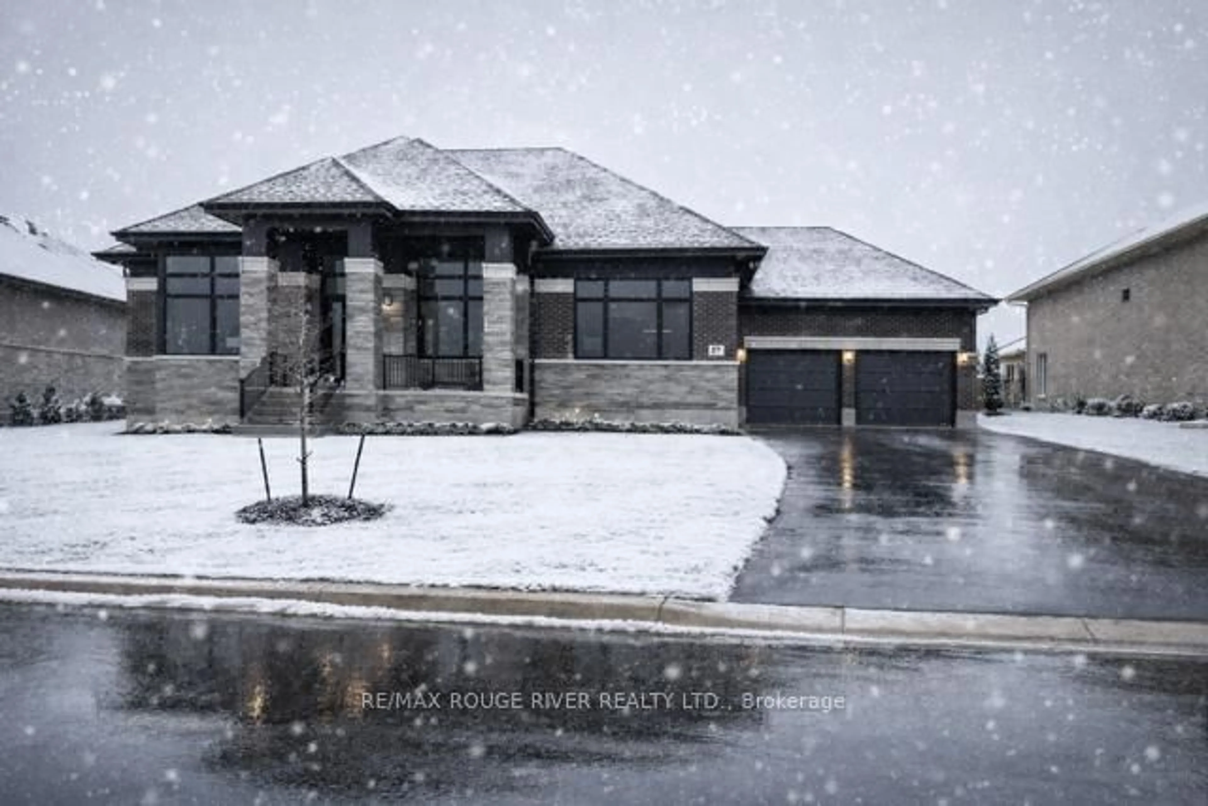 Home with brick exterior material, street for 49 Bonnie Brae Crt, Scugog Ontario L9L 1V1