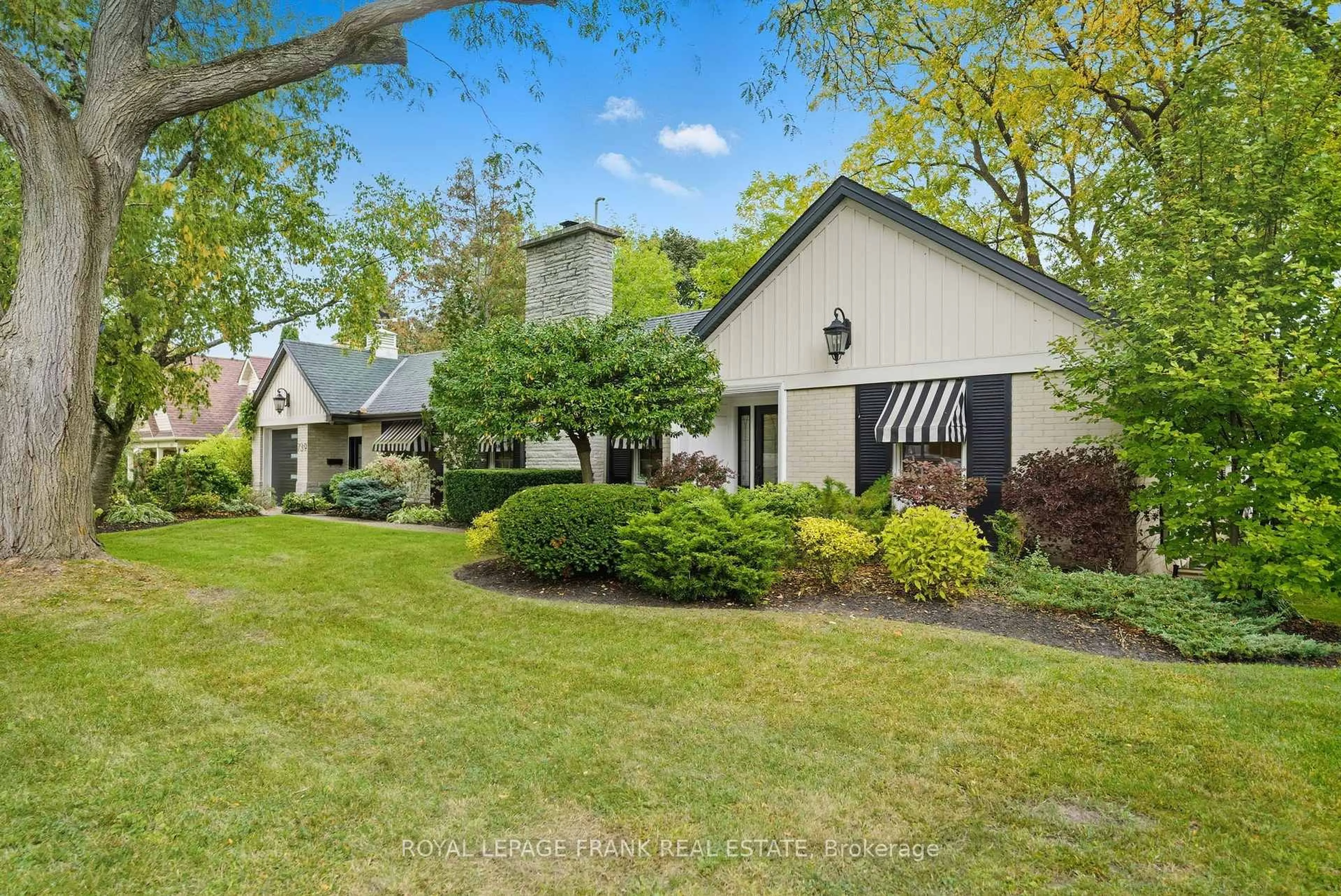 Unknown for 739 Masson St, Oshawa Ontario L1G 5A7