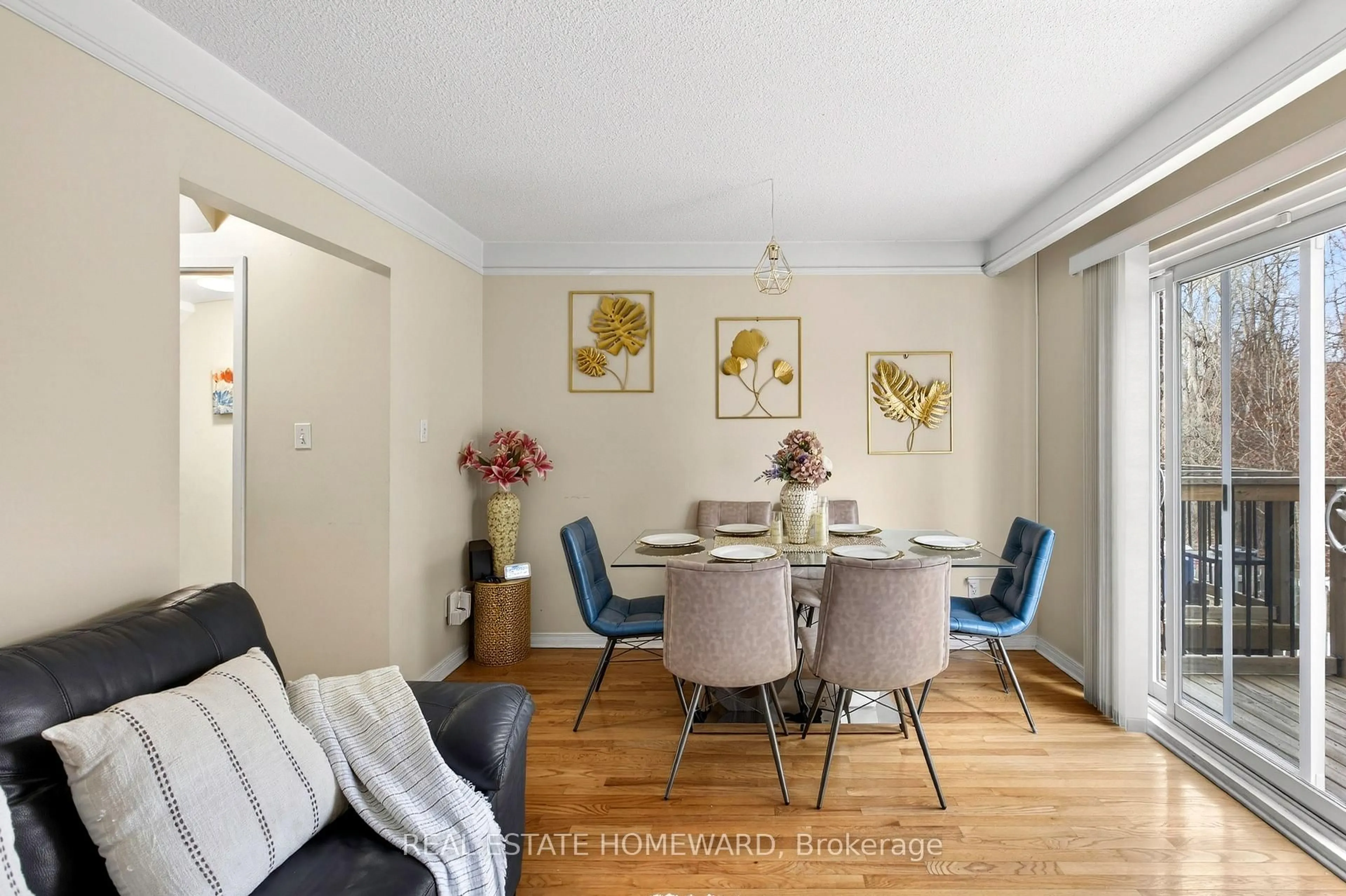 Dining room, wood/laminate floor for 350 Camelot Crt #22, Oshawa Ontario L1G 6P7