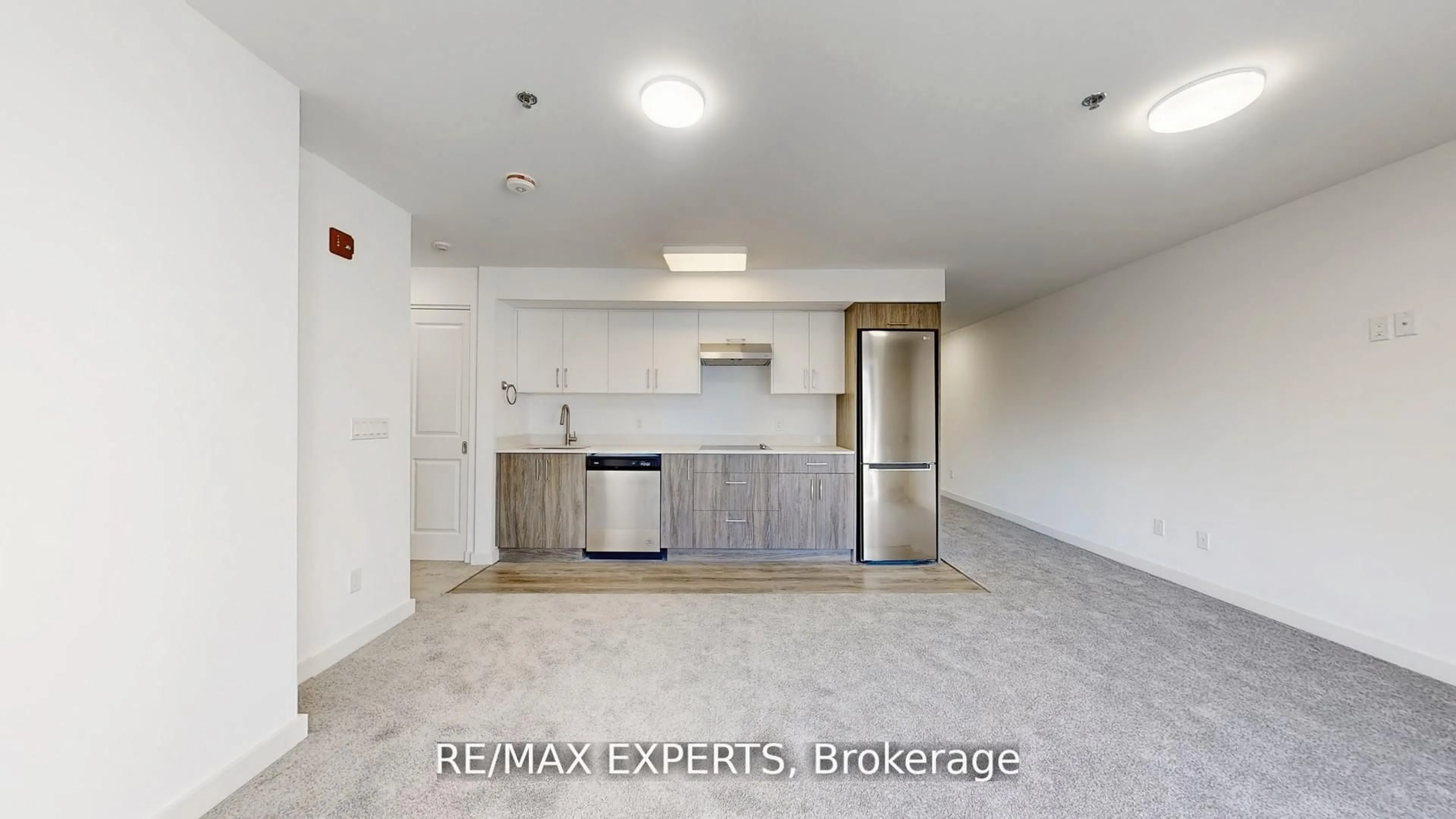 Unknown for 45 Connaught Ave #303, Toronto Ontario M4L 2V8