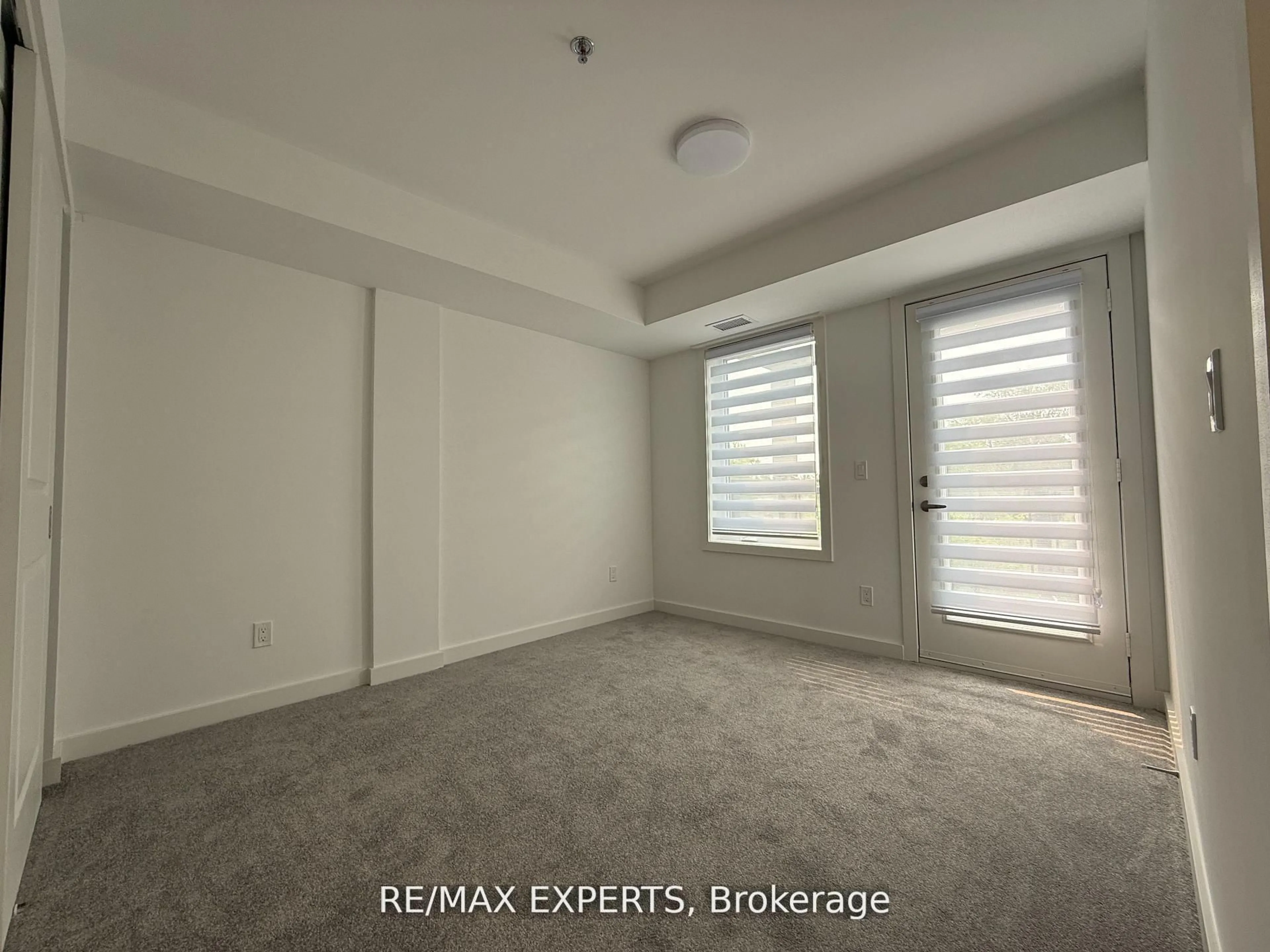 A pic of a room for 45 Connaught Ave #403, Toronto Ontario M4L 2V8