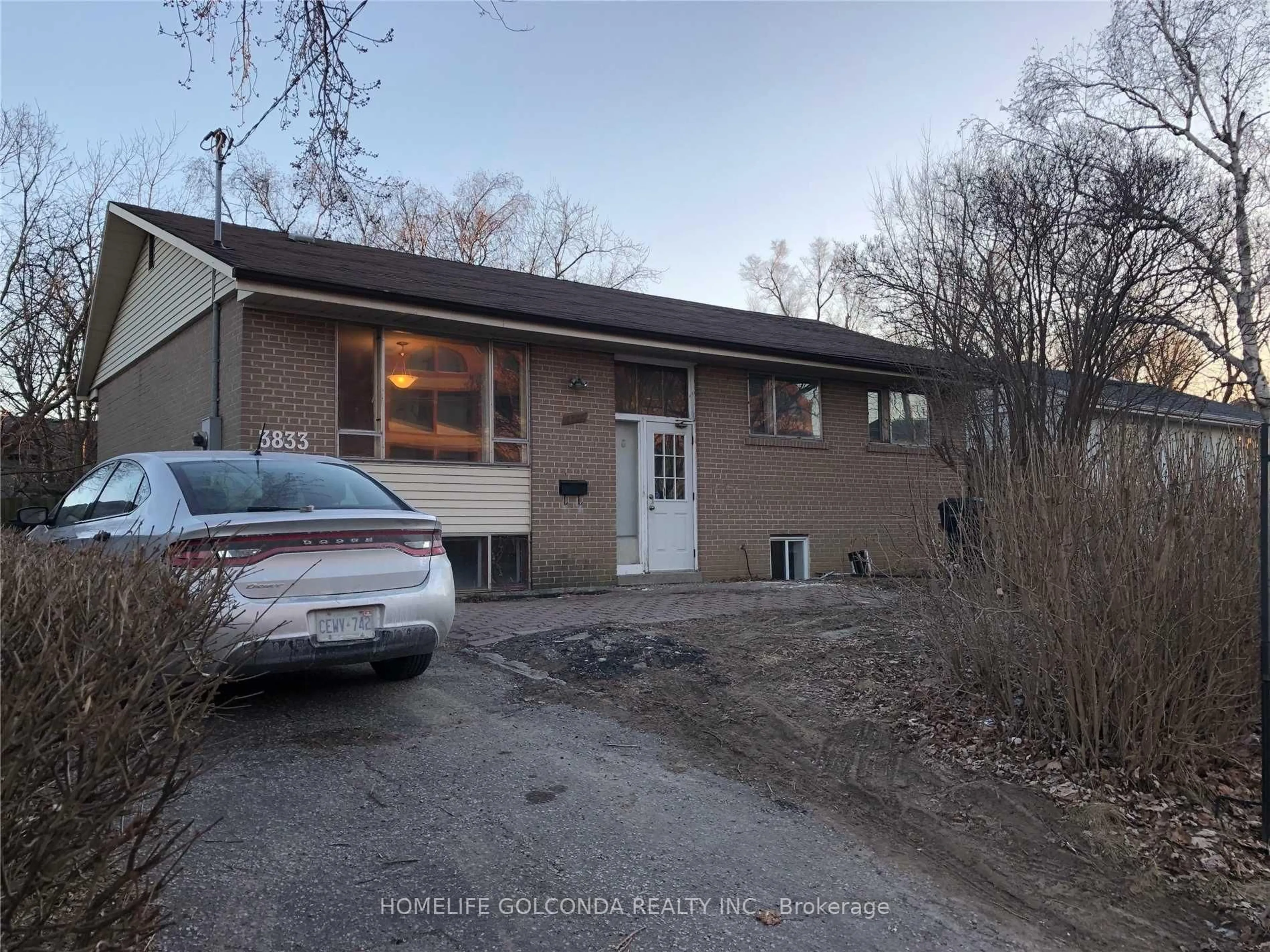 A pic from outside/outdoor area/front of a property/back of a property/a pic from drone, street for 3833 Finch Ave, Toronto Ontario M1T 3E8
