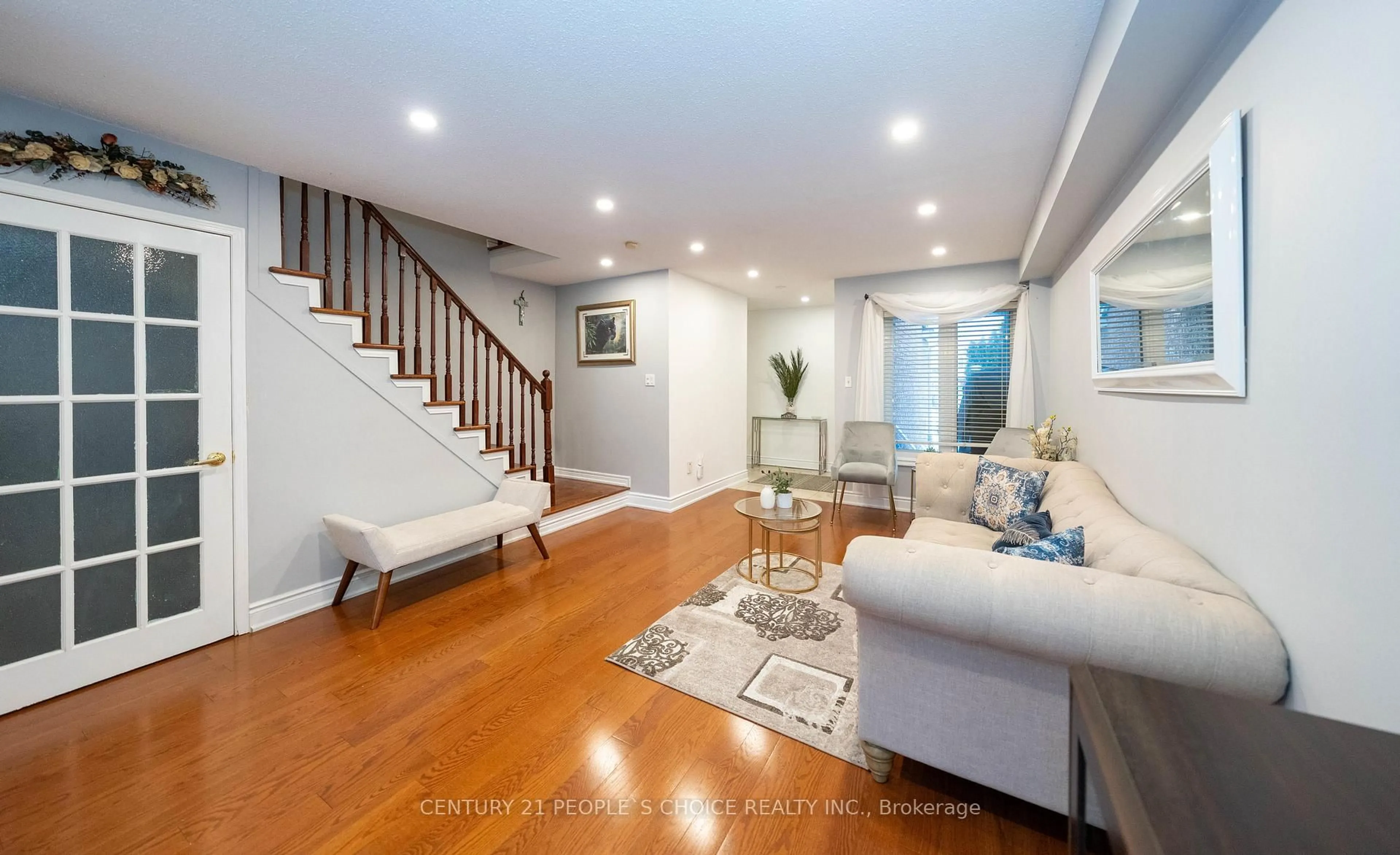 Living room with furniture, unknown for 12 Cameron Glen Blvd, Toronto Ontario M1C 5A7