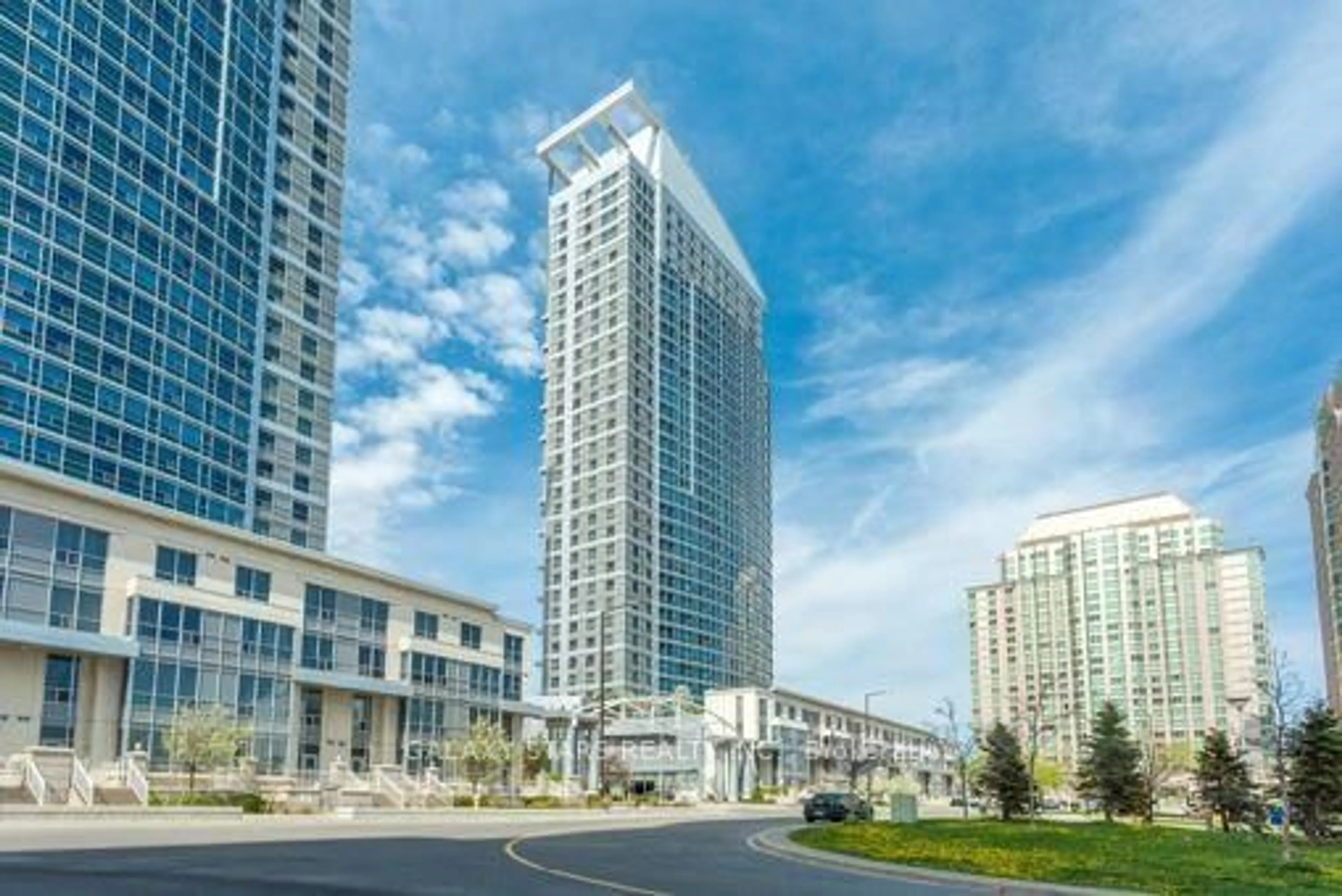 Unknown for 38 Lee Centre Dr #801, Toronto Ontario M1H 3J7