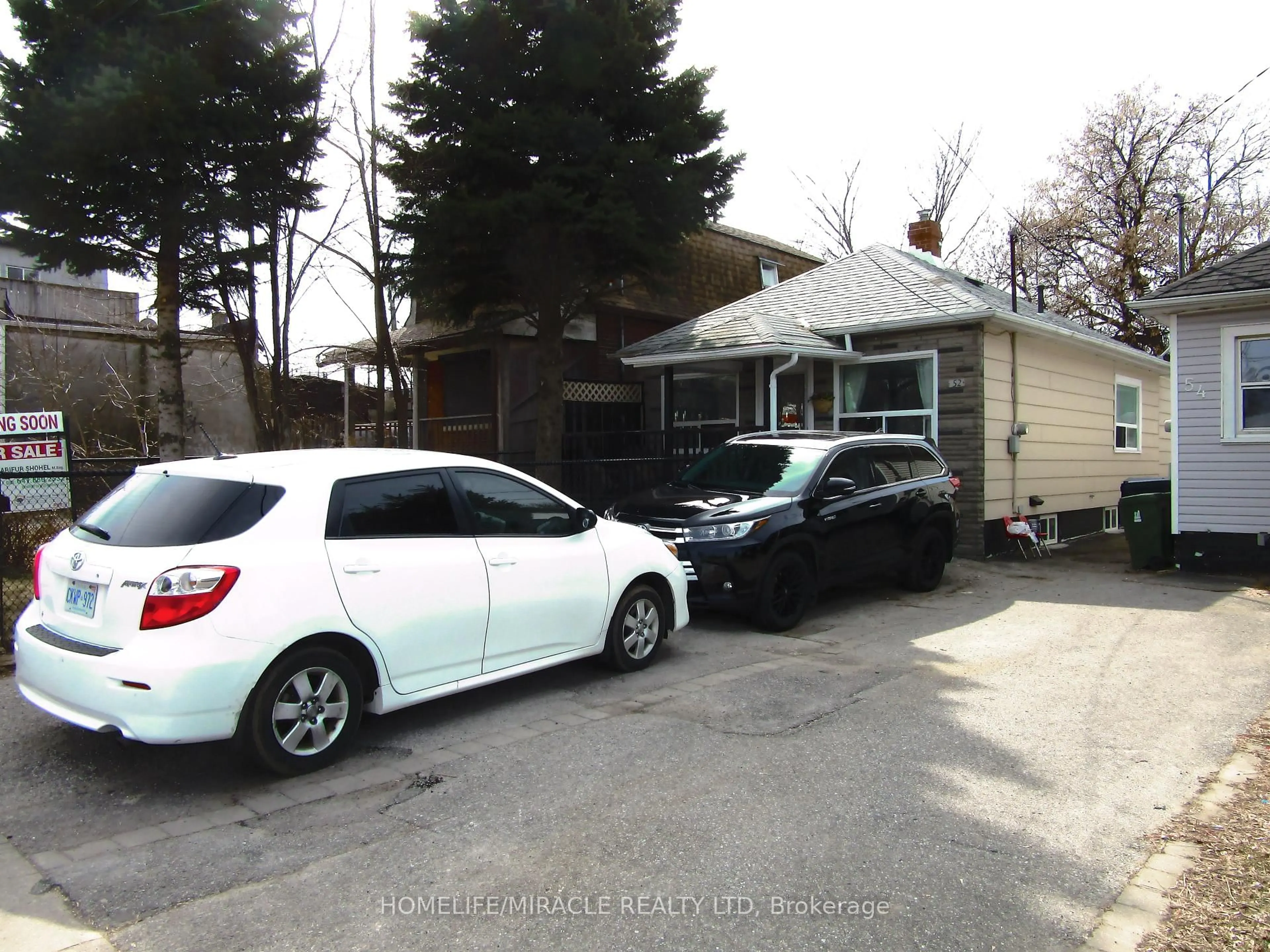 Parking for 52 Birchmount Rd, Toronto Ontario M1N 3J6