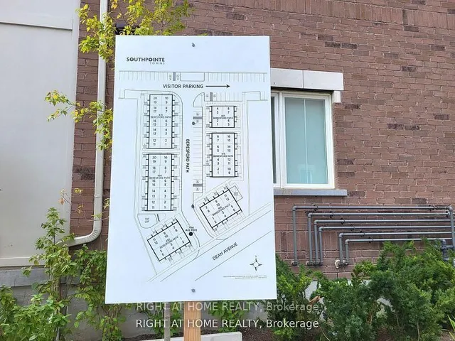 490 Beresford Path #7, Oshawa 4
