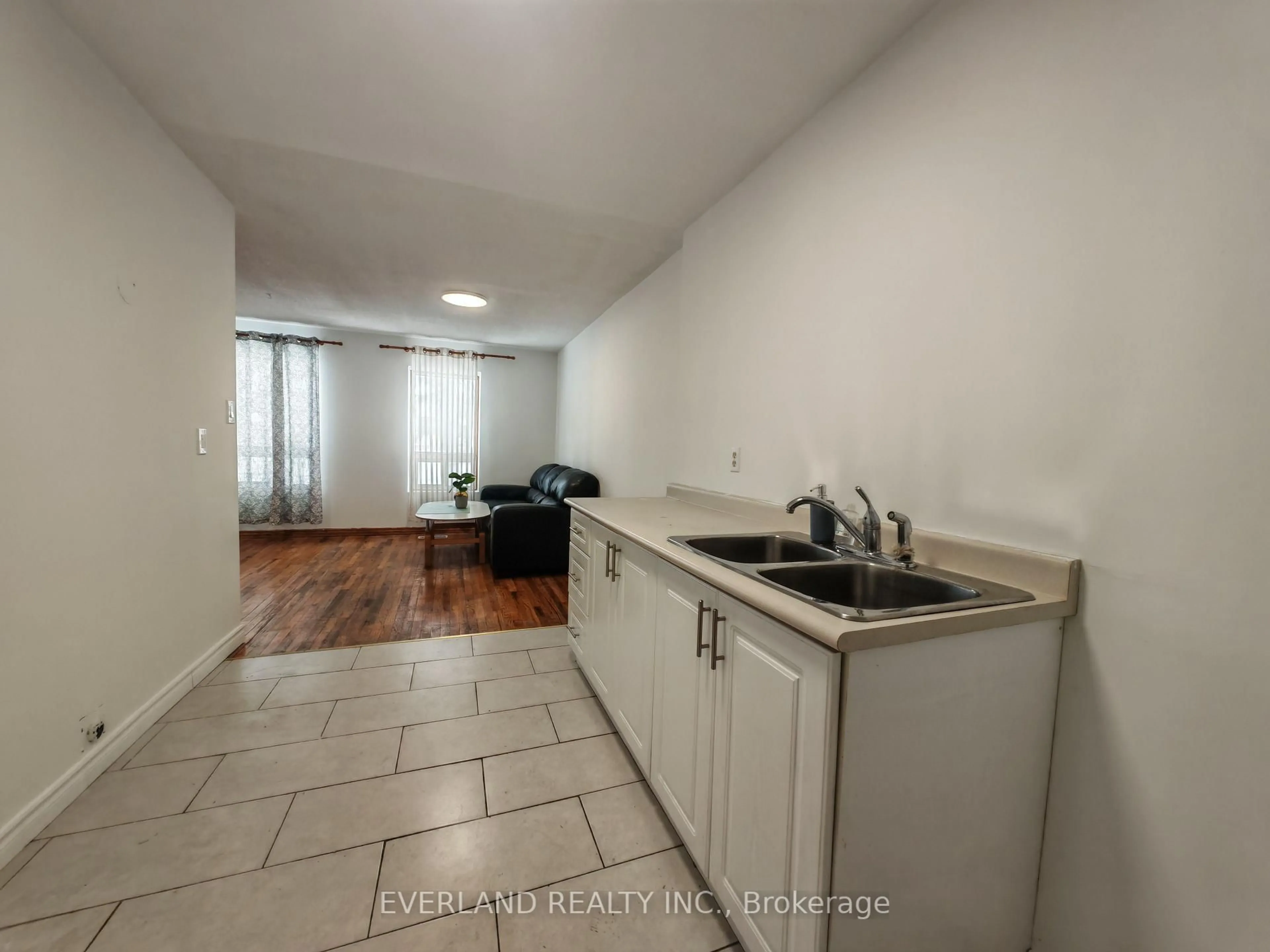 Unknown for 18 Camberley Crt, Toronto Ontario M1B 2S6