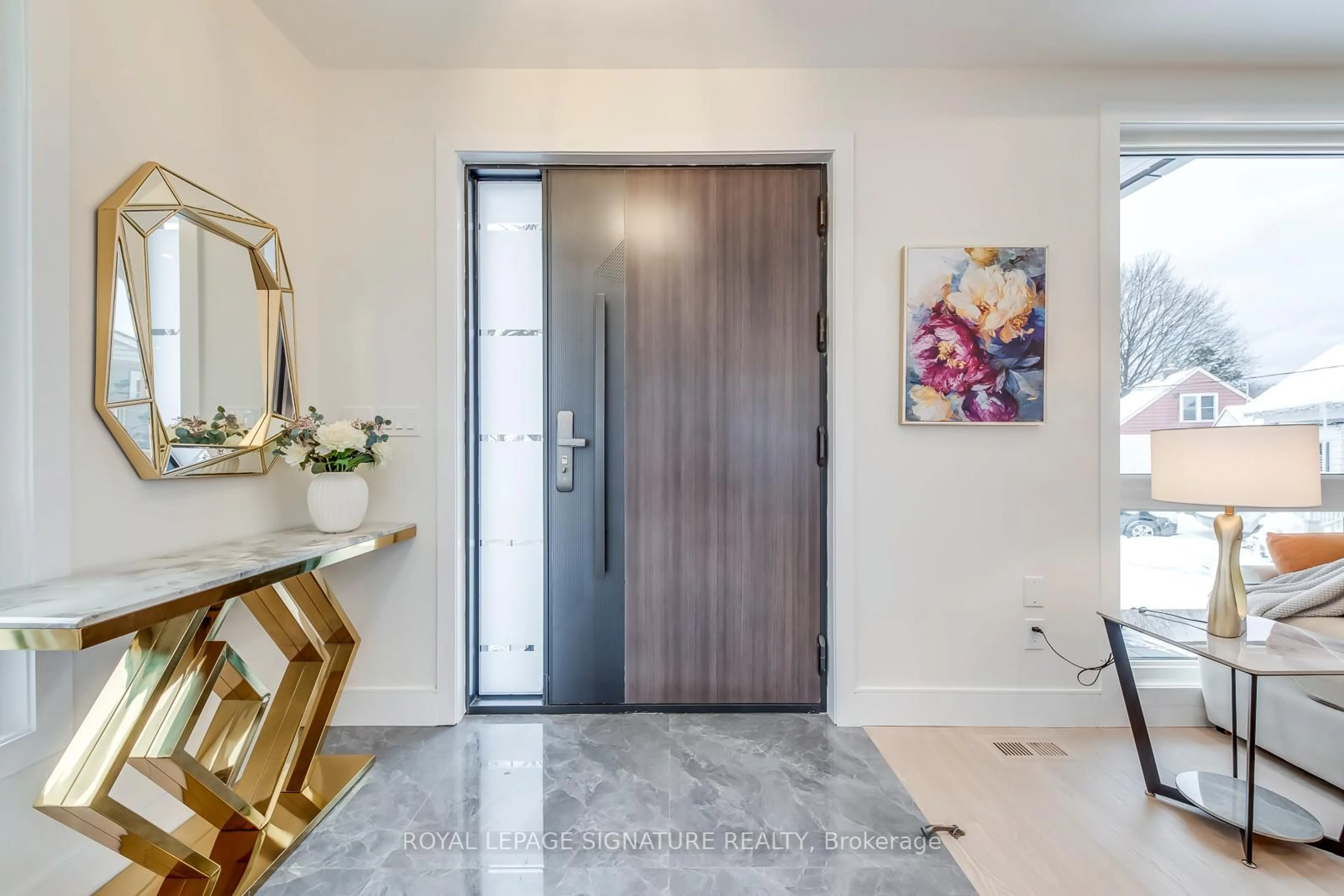 Indoor entryway for 24 Merritt Rd, Toronto Ontario M4B 3K5