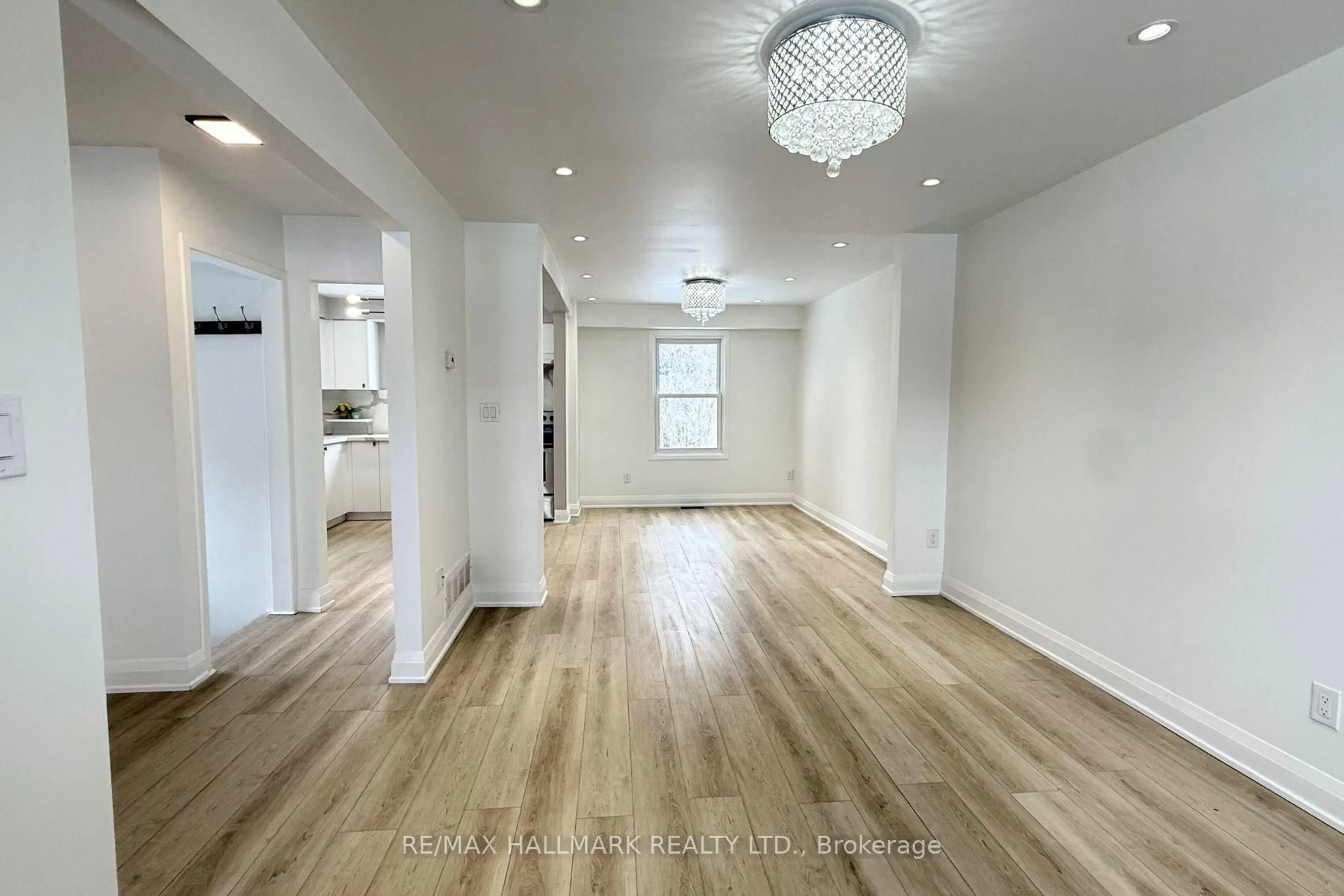 Unknown for 103 Guthrie Cres, Whitby Ontario L1P 1A6