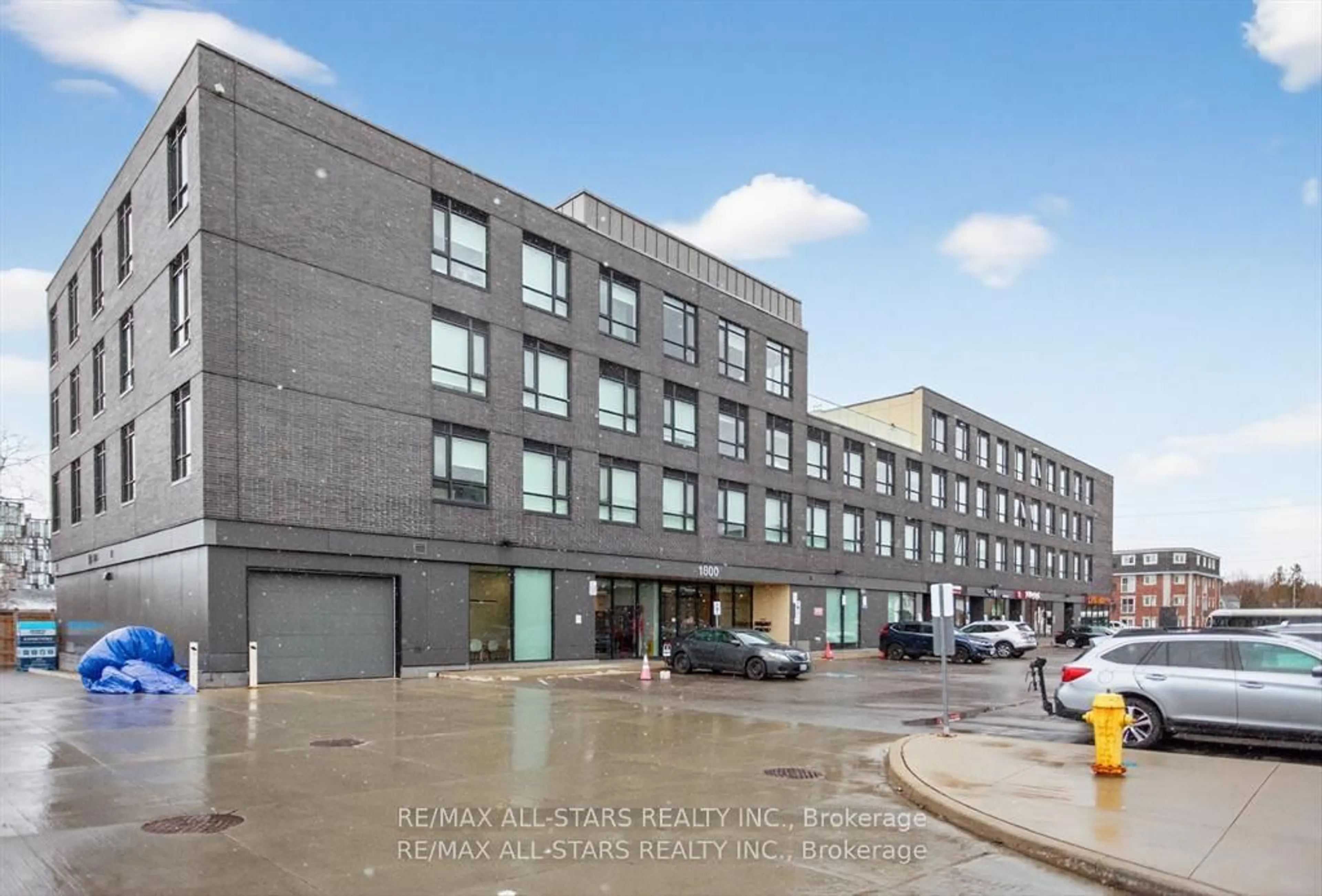 Unknown for 1800 Simcoe St #220, Oshawa Ontario L1G 4X9