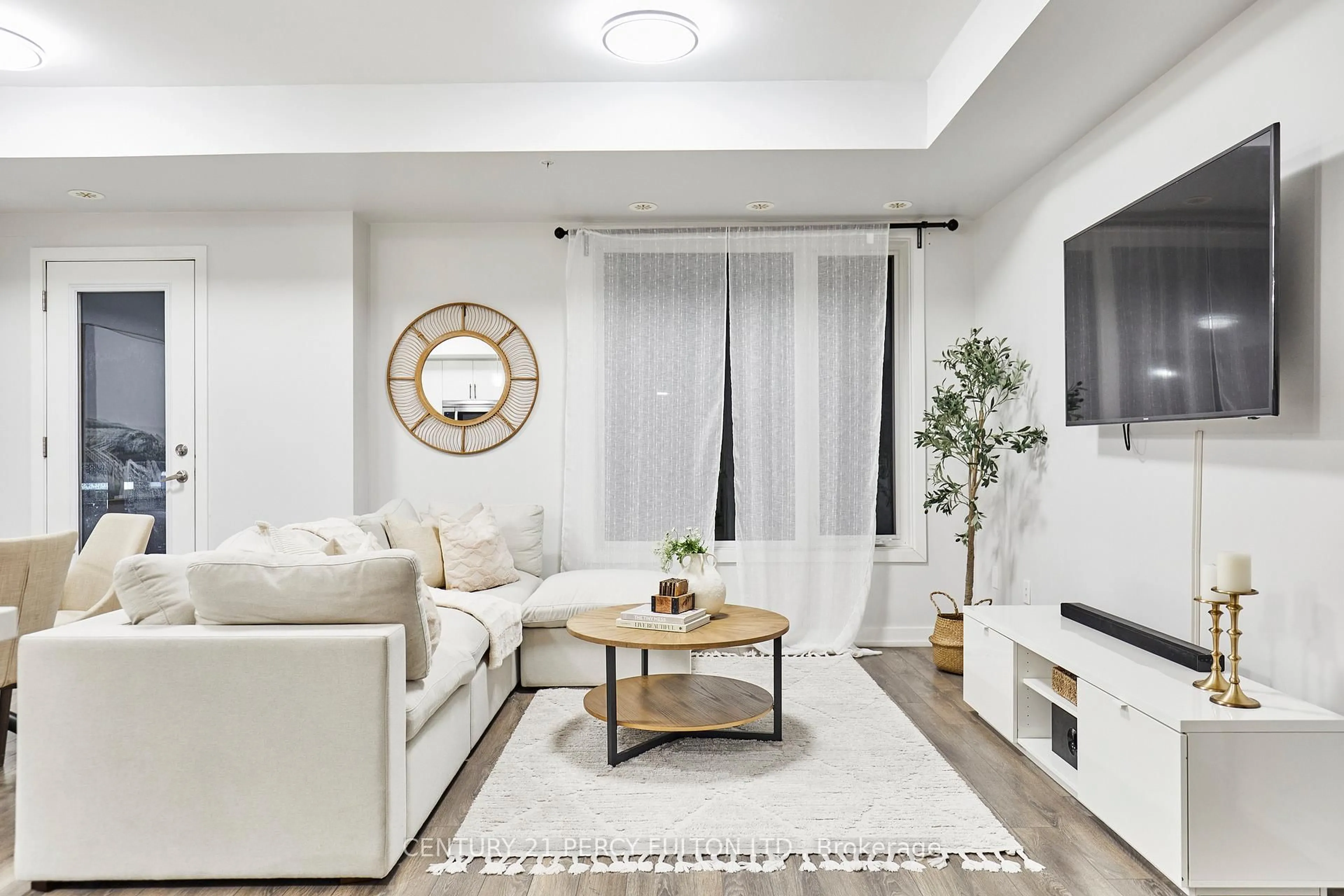 Living room with furniture, unknown for 1555 Kingston Rd #114, Pickering Ontario L1V 0E9