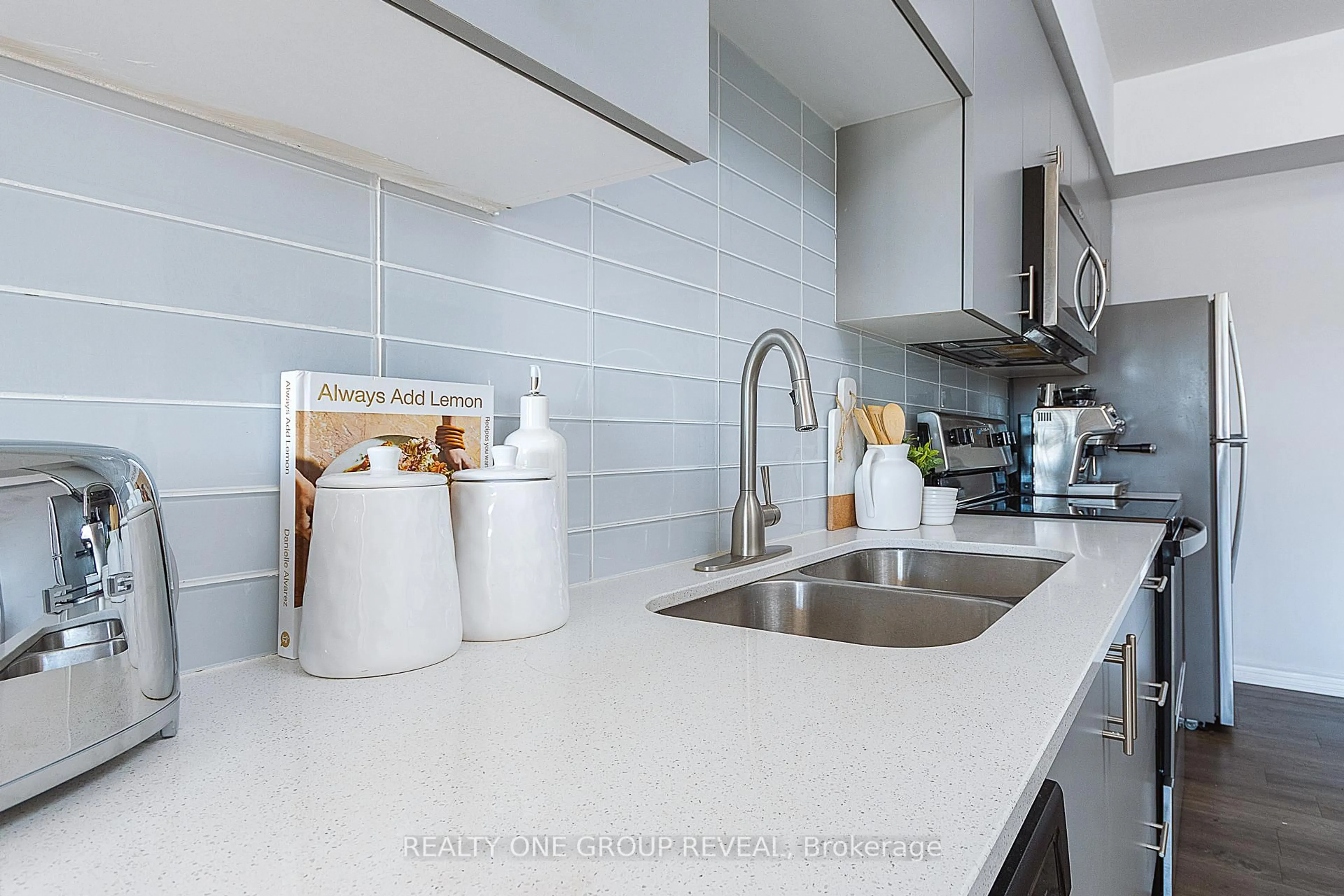 Contemporary kitchen, ceramic/tile floor for 290 Liberty St #417, Clarington Ontario L1C 0V5