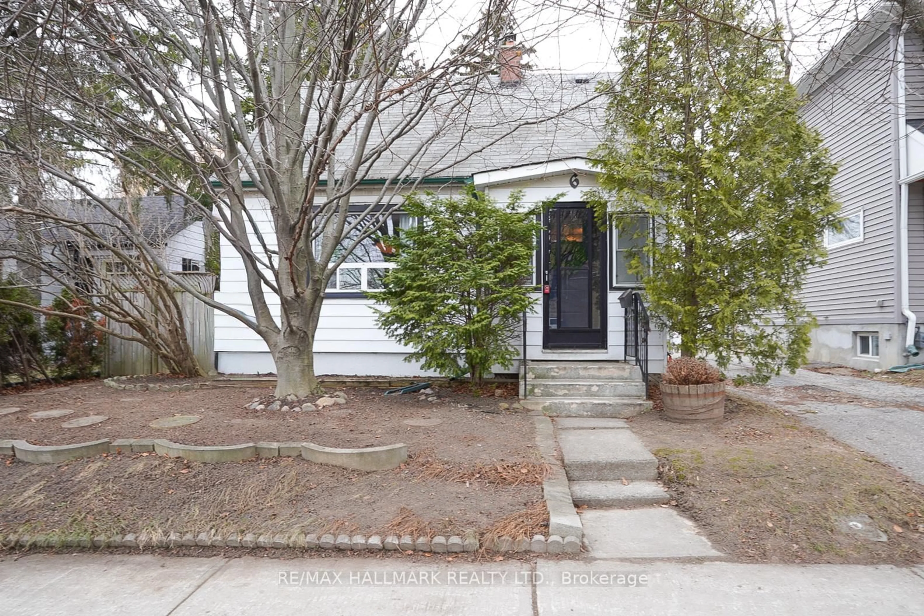 Unknown for 6 Warvet Cres, Toronto Ontario M4B 1P3