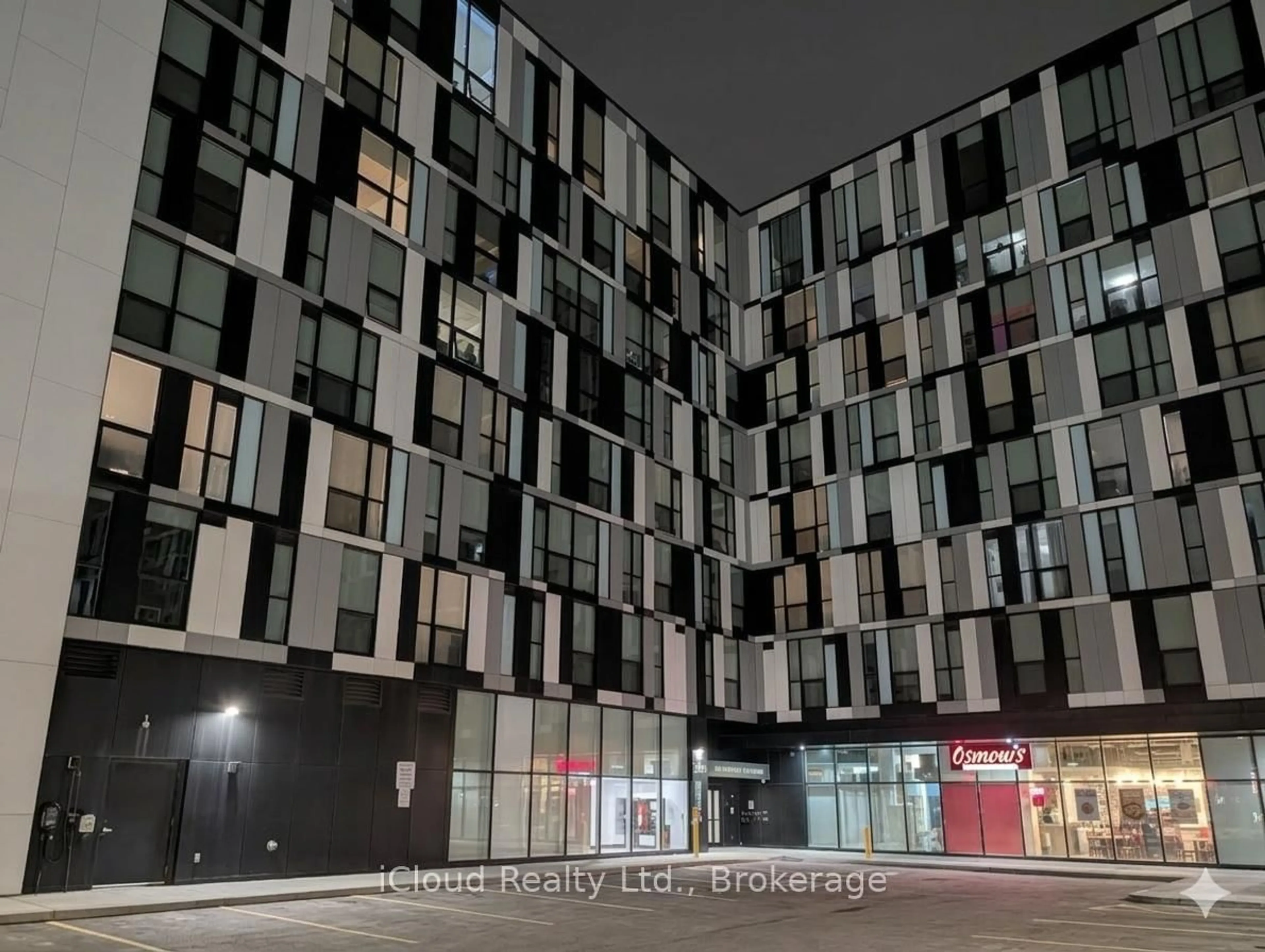 Unknown for 1900 Simcoe St #518, Oshawa Ontario L1G 4Y3