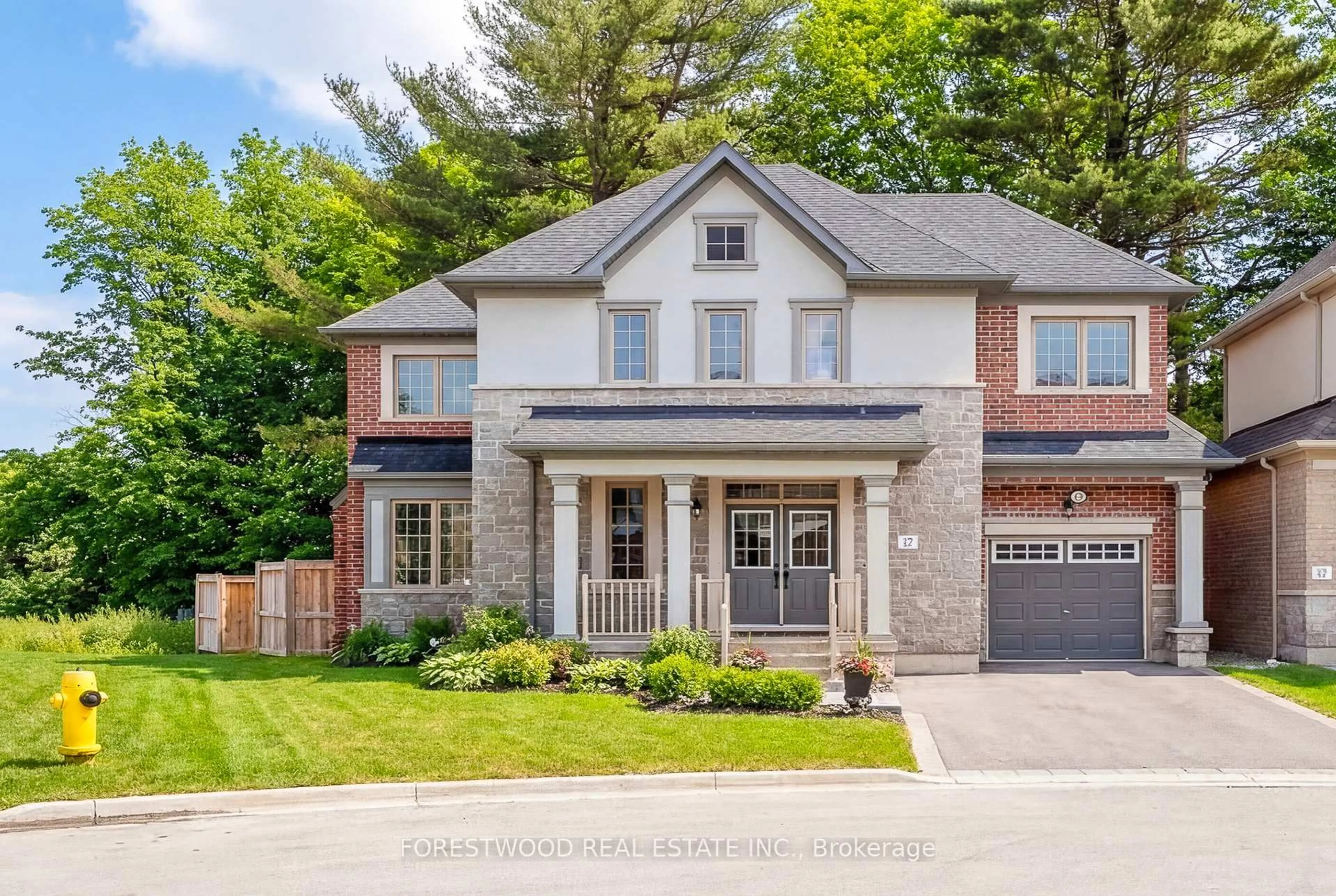 Home with brick exterior material, street for 17 Deer Creek Crt, Toronto Ontario M1C 4Z8