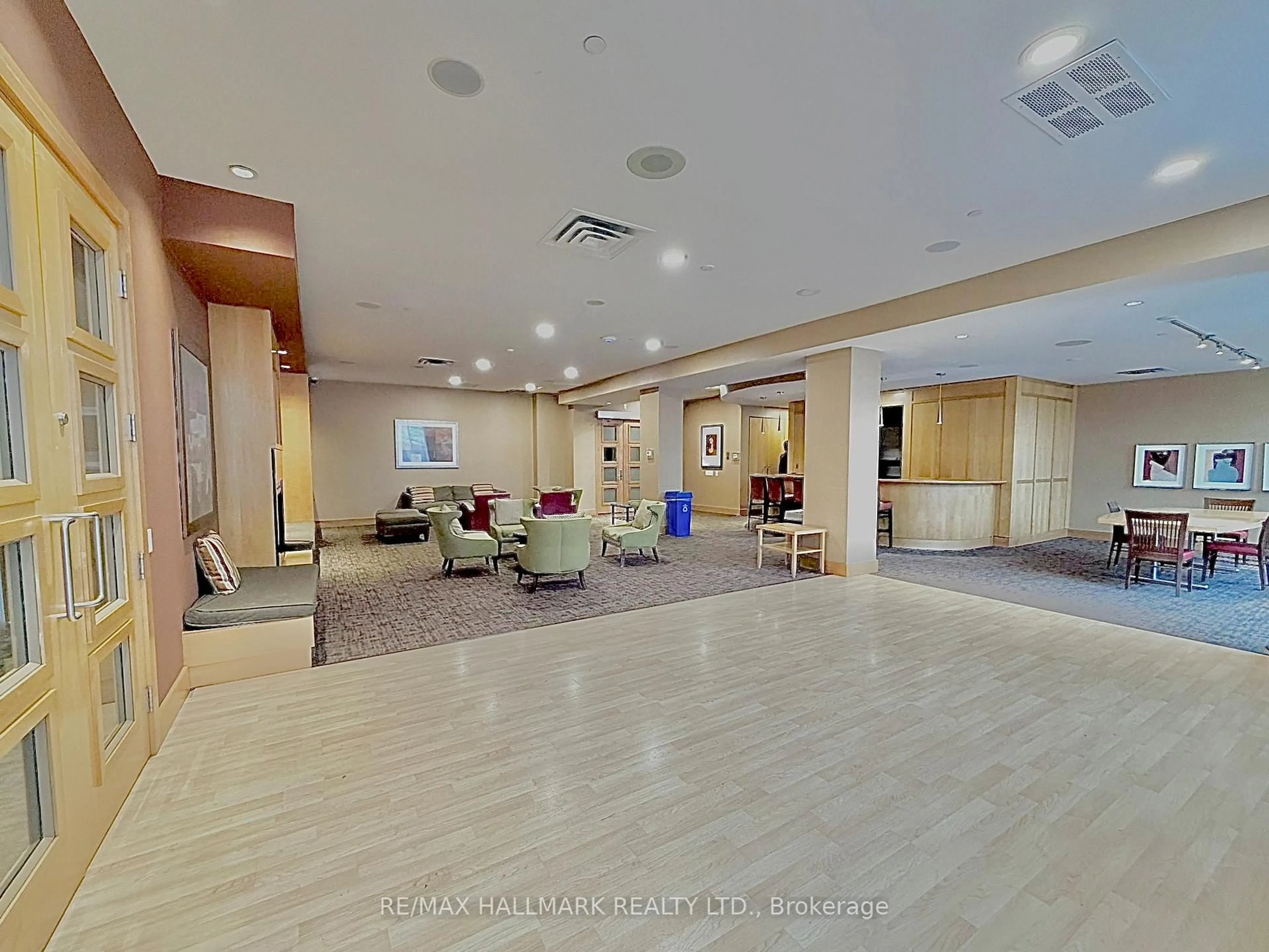 Lobby for 8 Mondeo Dr #920, Toronto Ontario M1P 5C7