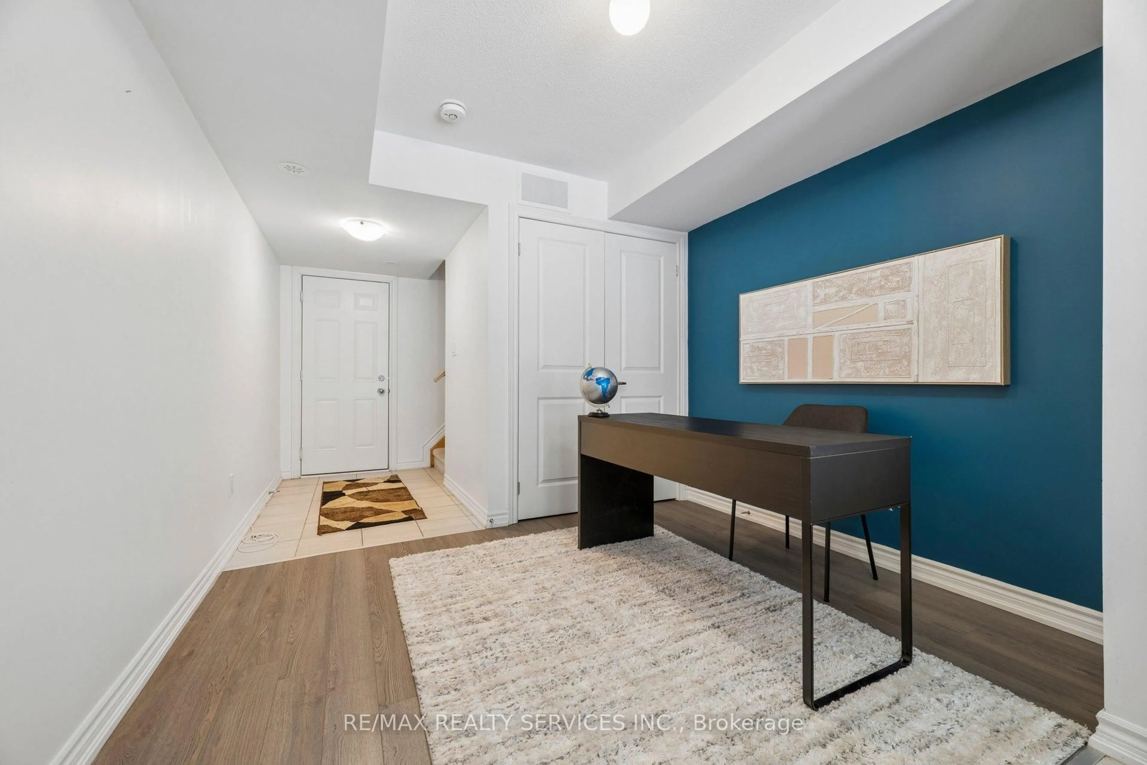 Indoor entryway for 2564 Ladyfern Crossing, Pickering Ontario L1X 0E6