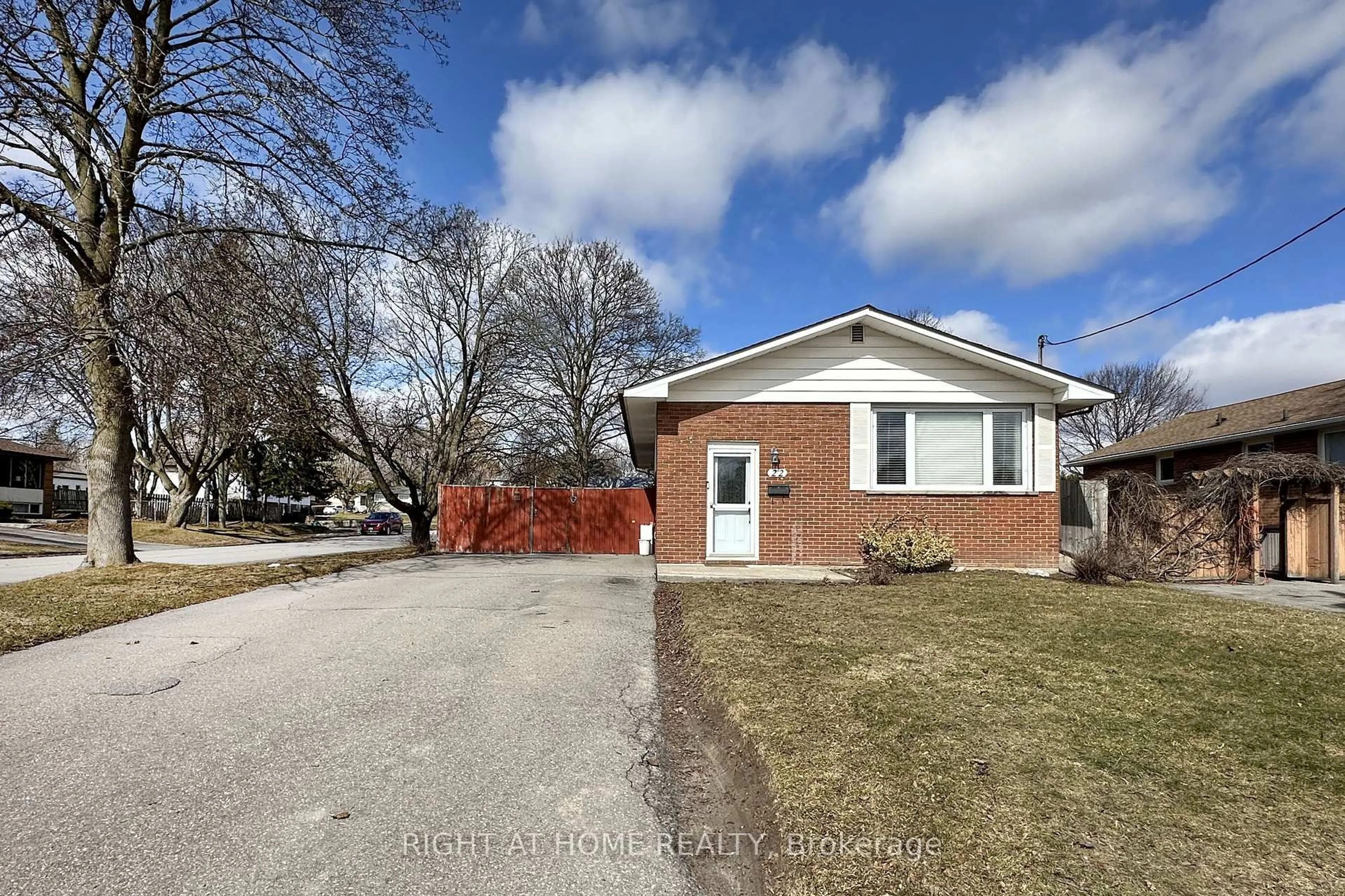 Home with brick exterior material, street for 22 Sunset Rd, Clarington Ontario L1C 2E6