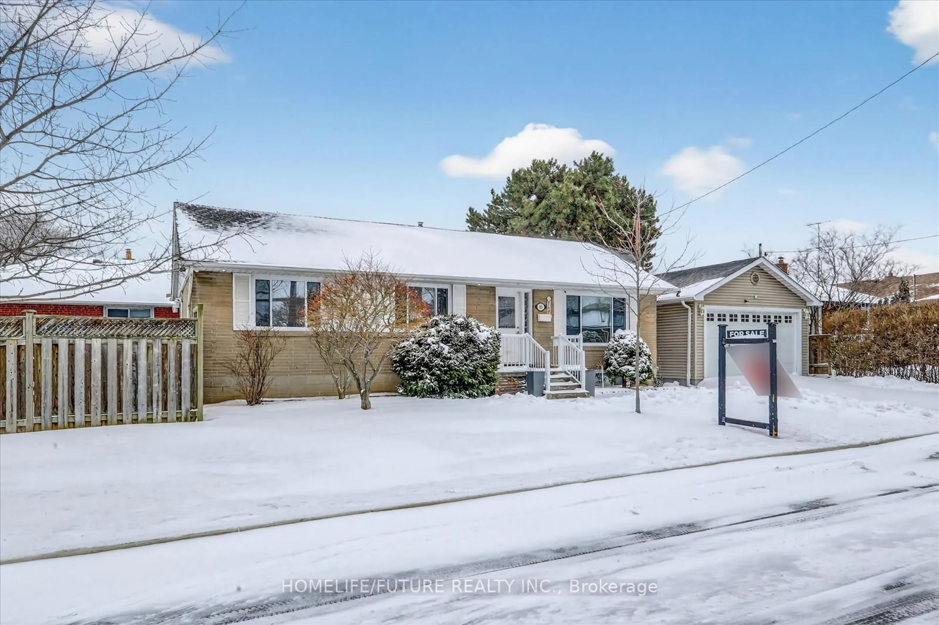 Home with vinyl exterior material, street for 83 Pachino Blvd, Toronto Ontario M1R 4J8