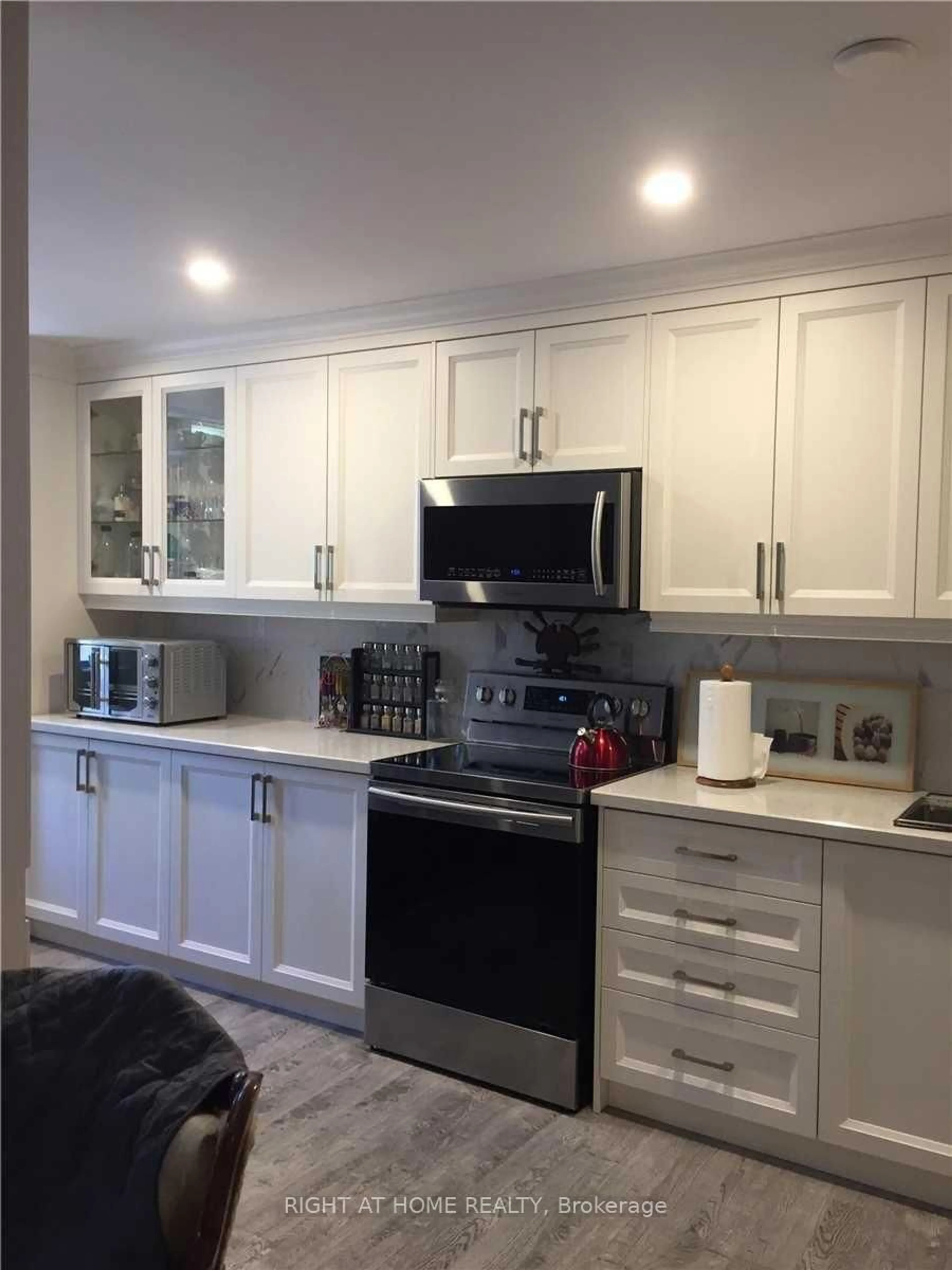 Unknown for 100 Dundalk Dr #208, Toronto Ontario M1P 4V2