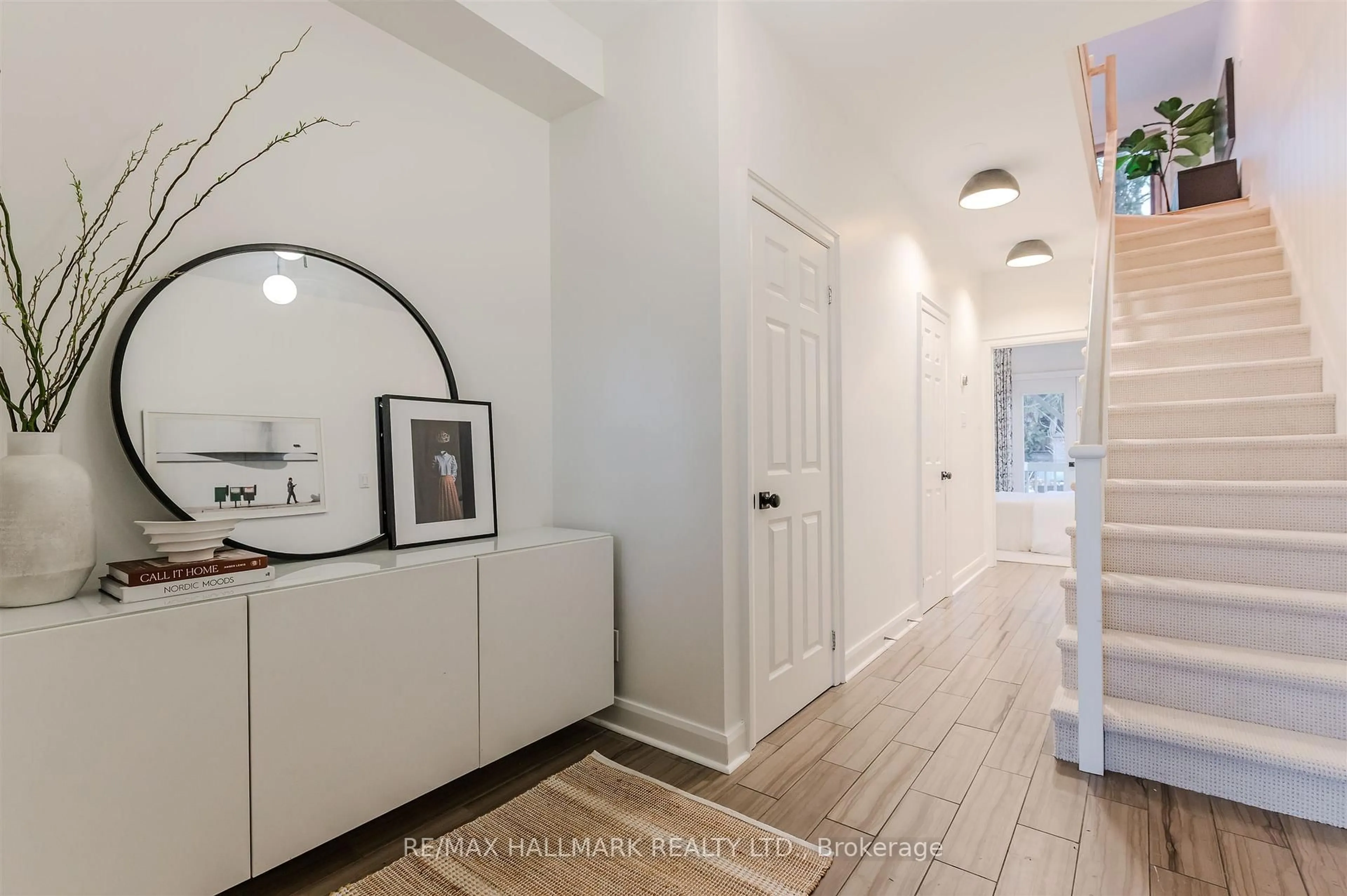 Indoor entryway for 30B De Grassi St, Toronto Ontario M4M 2K3