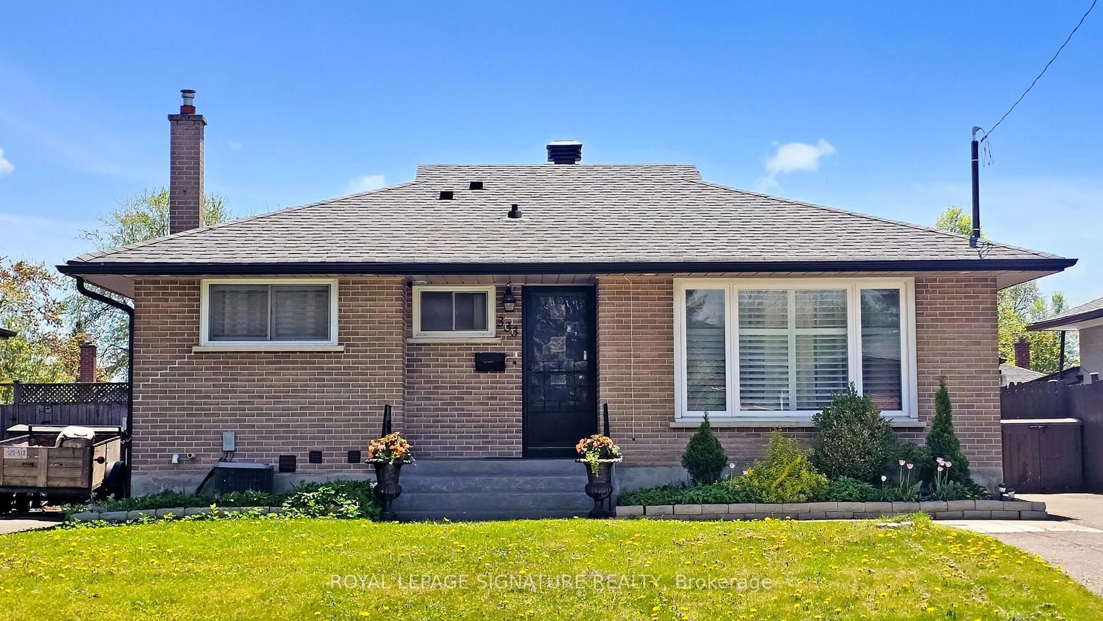 Home with brick exterior material, street for 333 Ridgeway Ave, Oshawa Ontario L1J 2T9