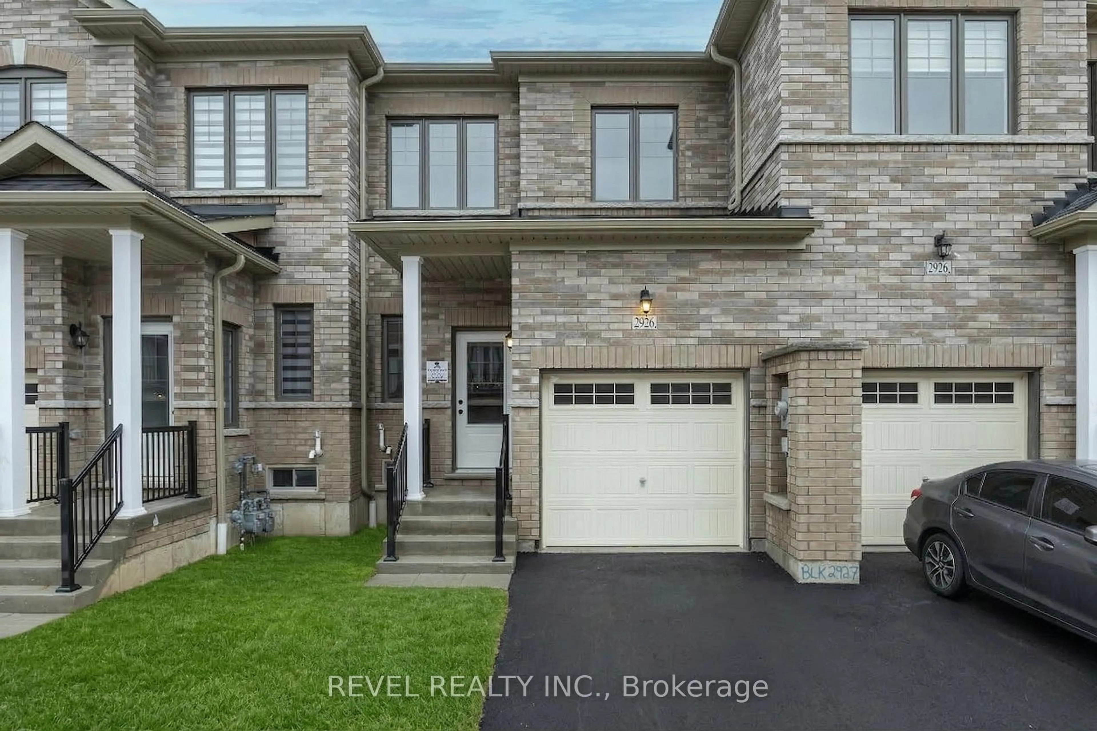 Home with brick exterior material, street for 2926 Peter Matthew Dr, Pickering Ontario L1V 2P8
