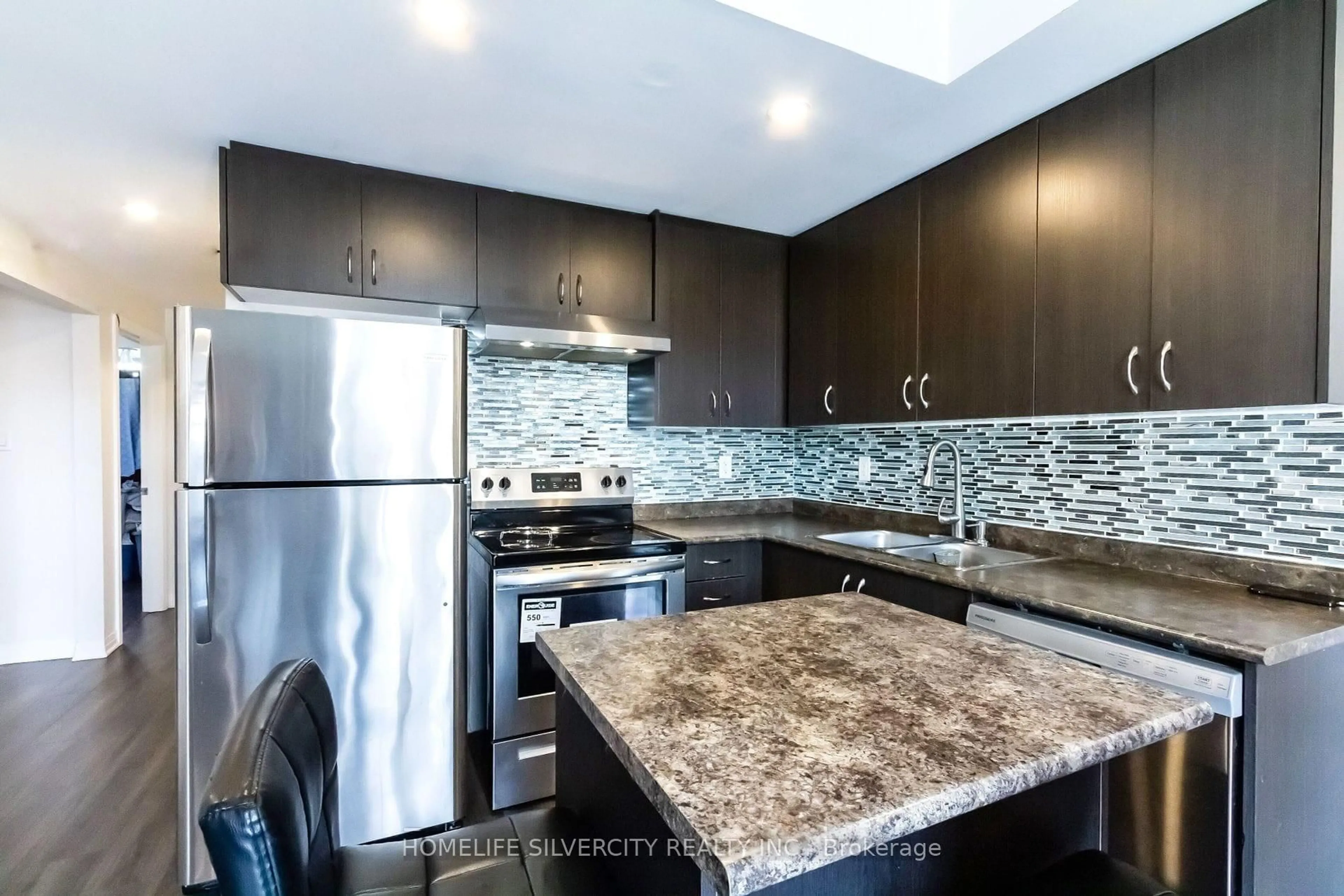 Standard kitchen, ceramic/tile floor for 1359 Neilson Rd #59, Toronto Ontario M1B 0C6