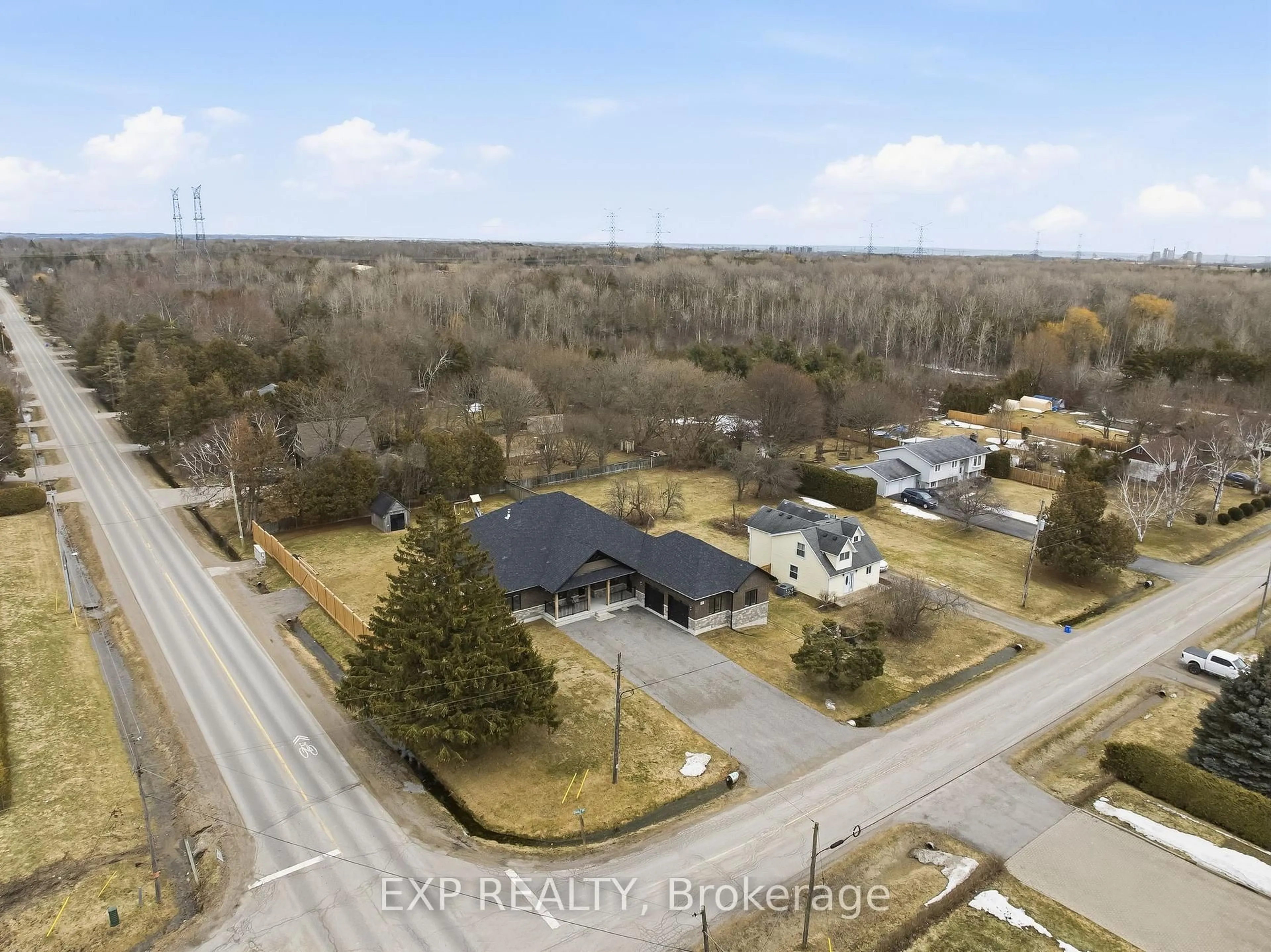 A pic from outside/outdoor area/front of a property/back of a property/a pic from drone, street for 2939 Rundle Rd, Clarington Ontario L1C 6Y6