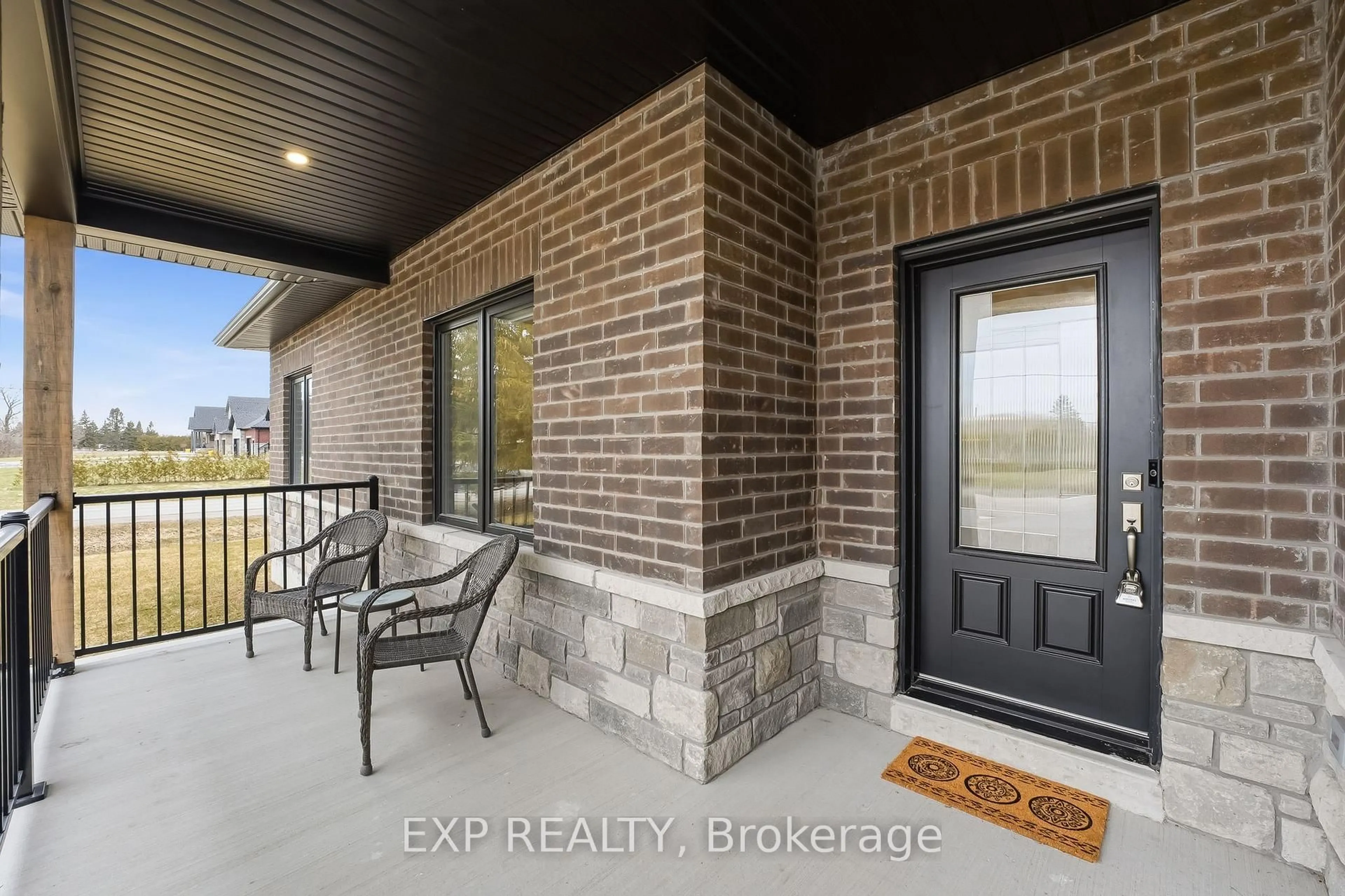 Indoor entryway for 2939 Rundle Rd, Clarington Ontario L1C 6Y6