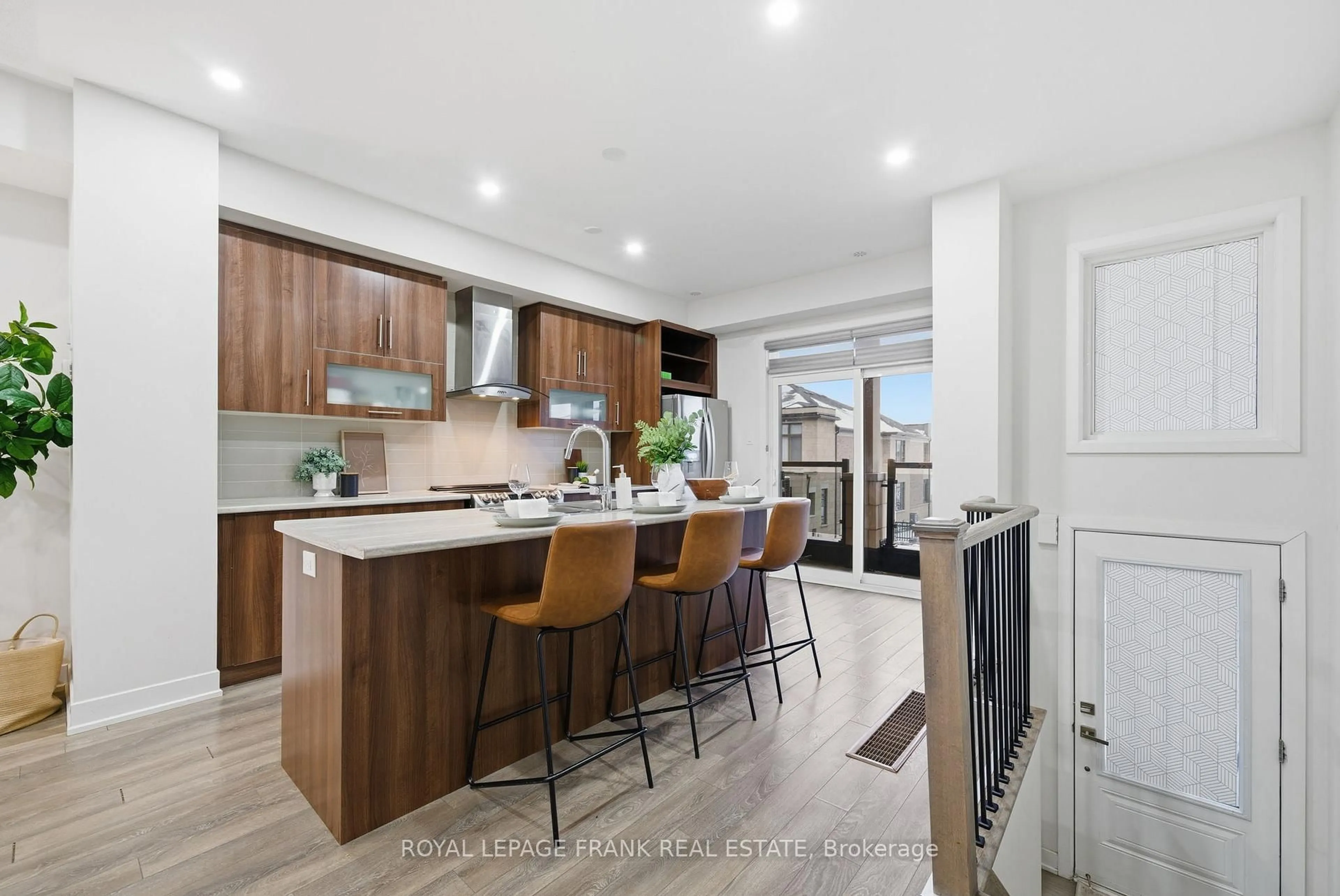 Open concept kitchen, unknown for 33 Donald Fleming Way #65, Whitby Ontario L1R 0N8