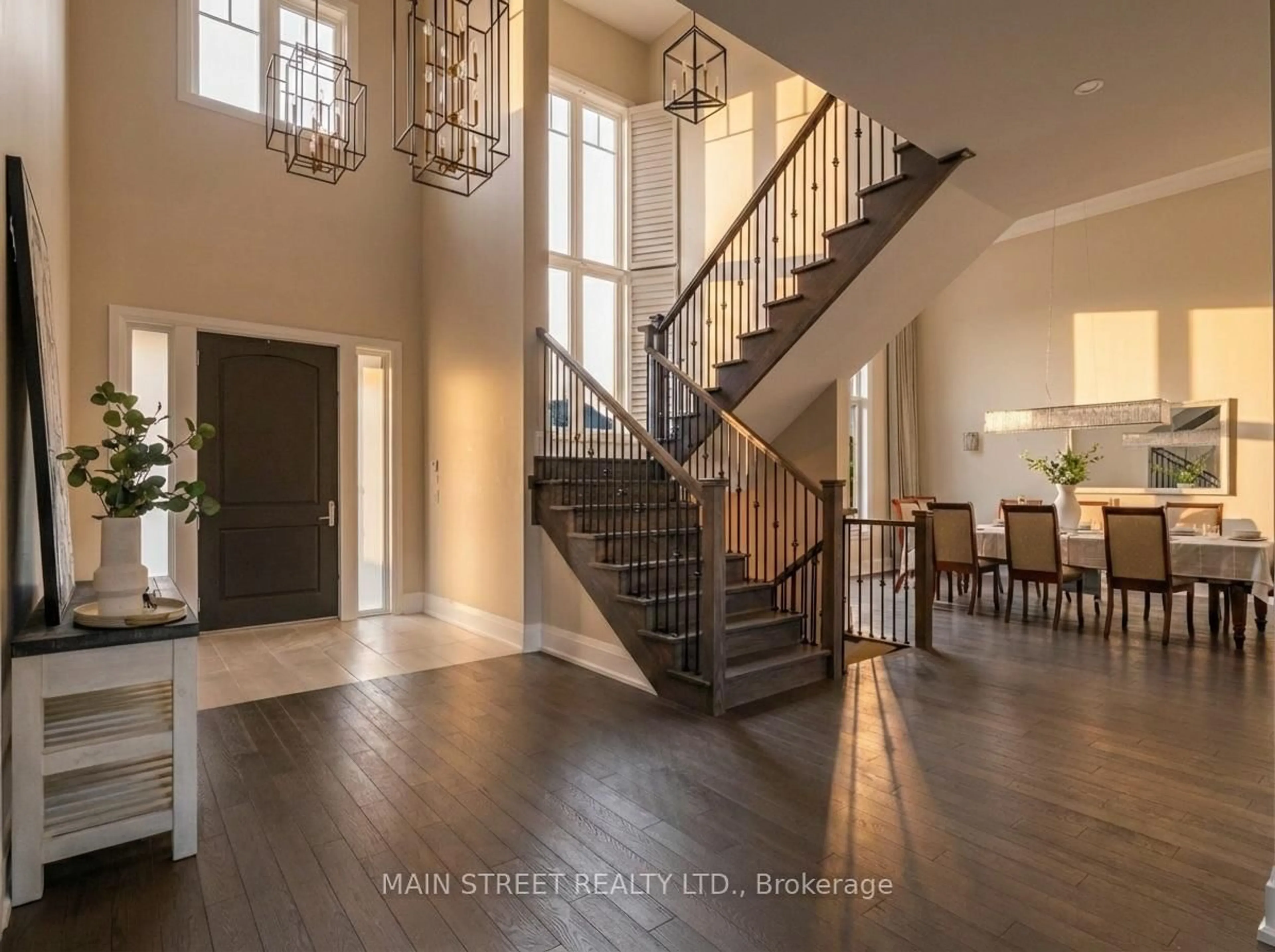 Indoor entryway for 21 Dexshire Dr, Ajax Ontario L1Z 0T8