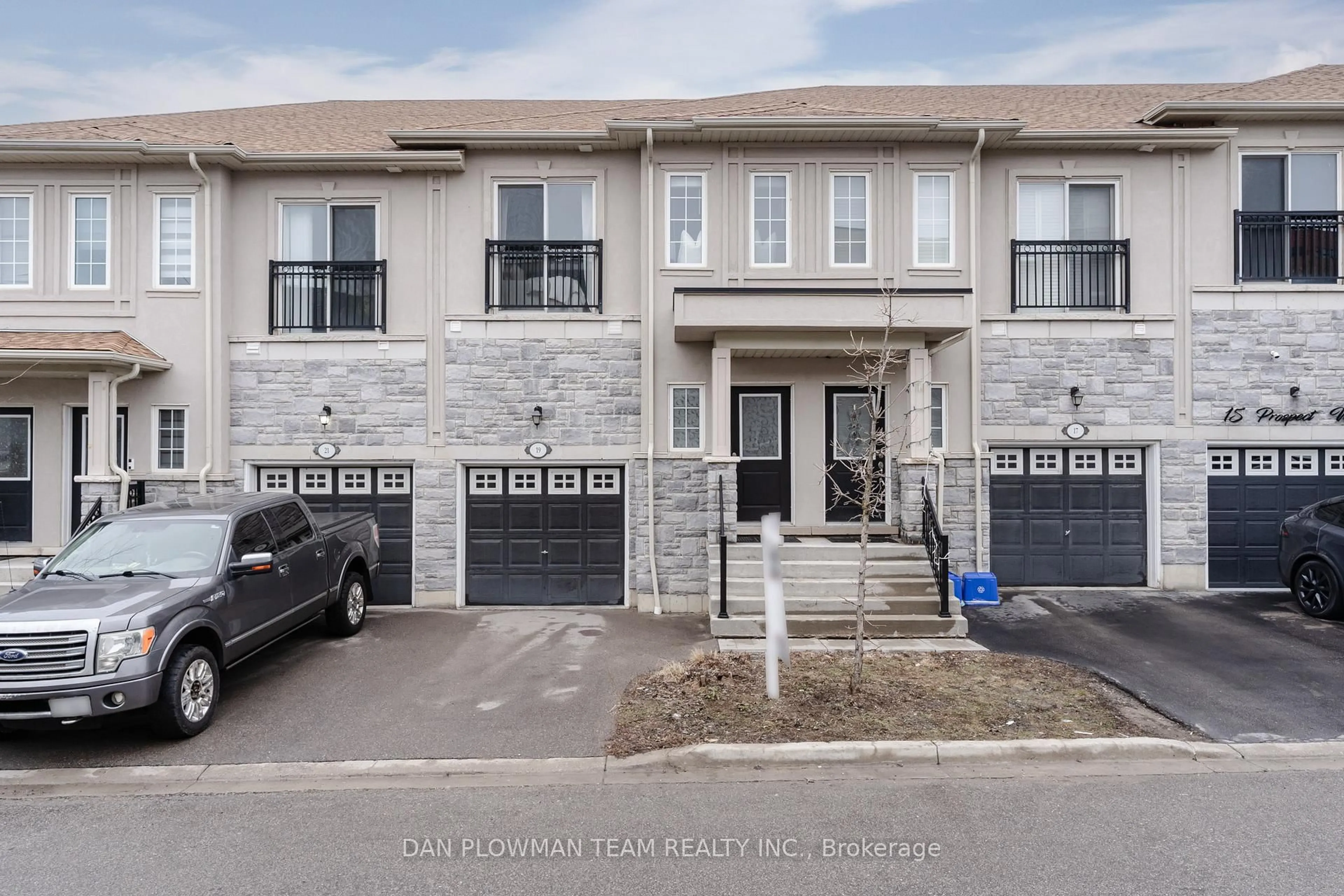 Home with brick exterior material, street for 19 Prospect Way, Whitby Ontario L1N 0L4