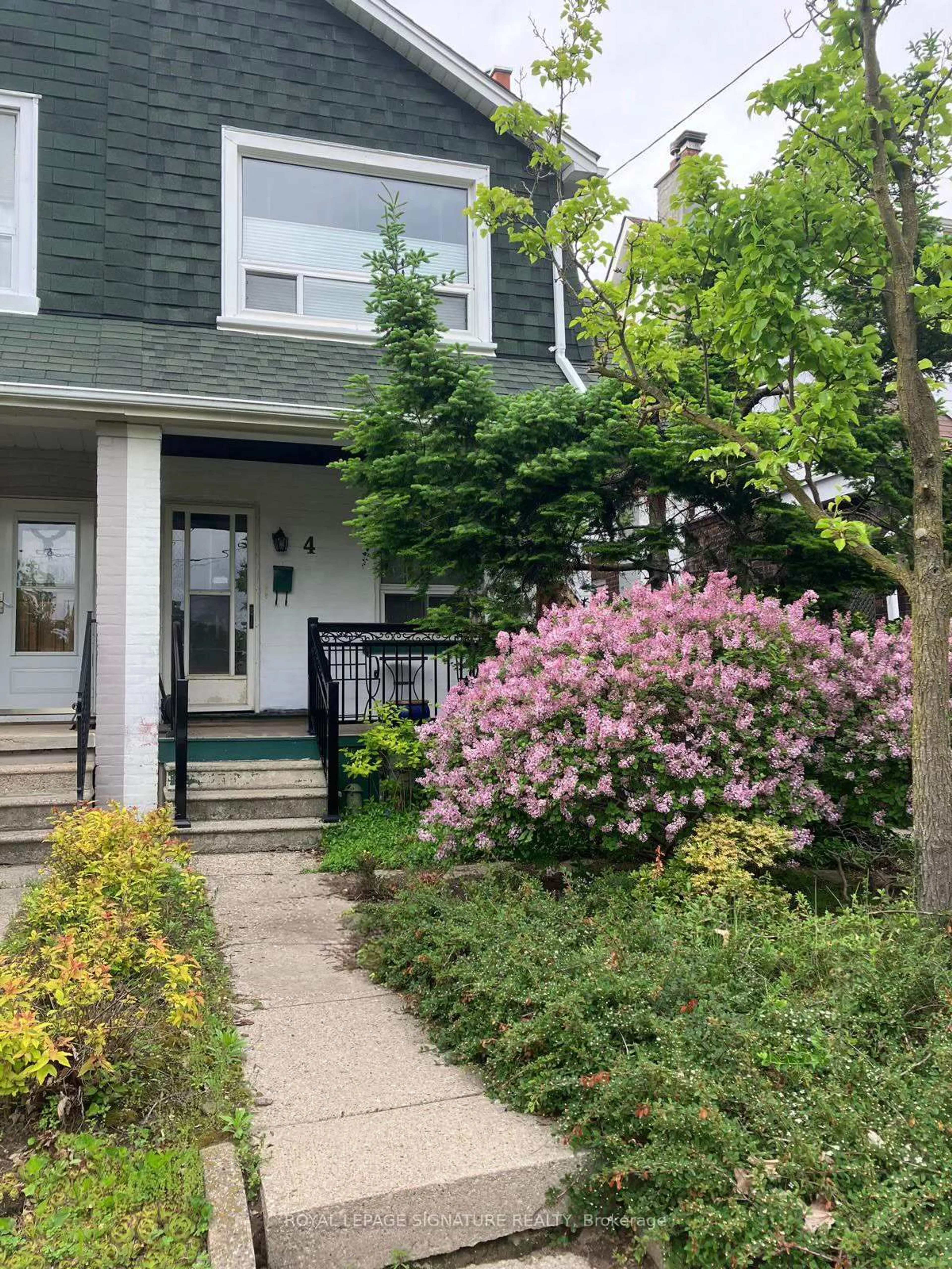 Unknown for 4 Earl Haig Ave, Toronto Ontario M4C 1E1