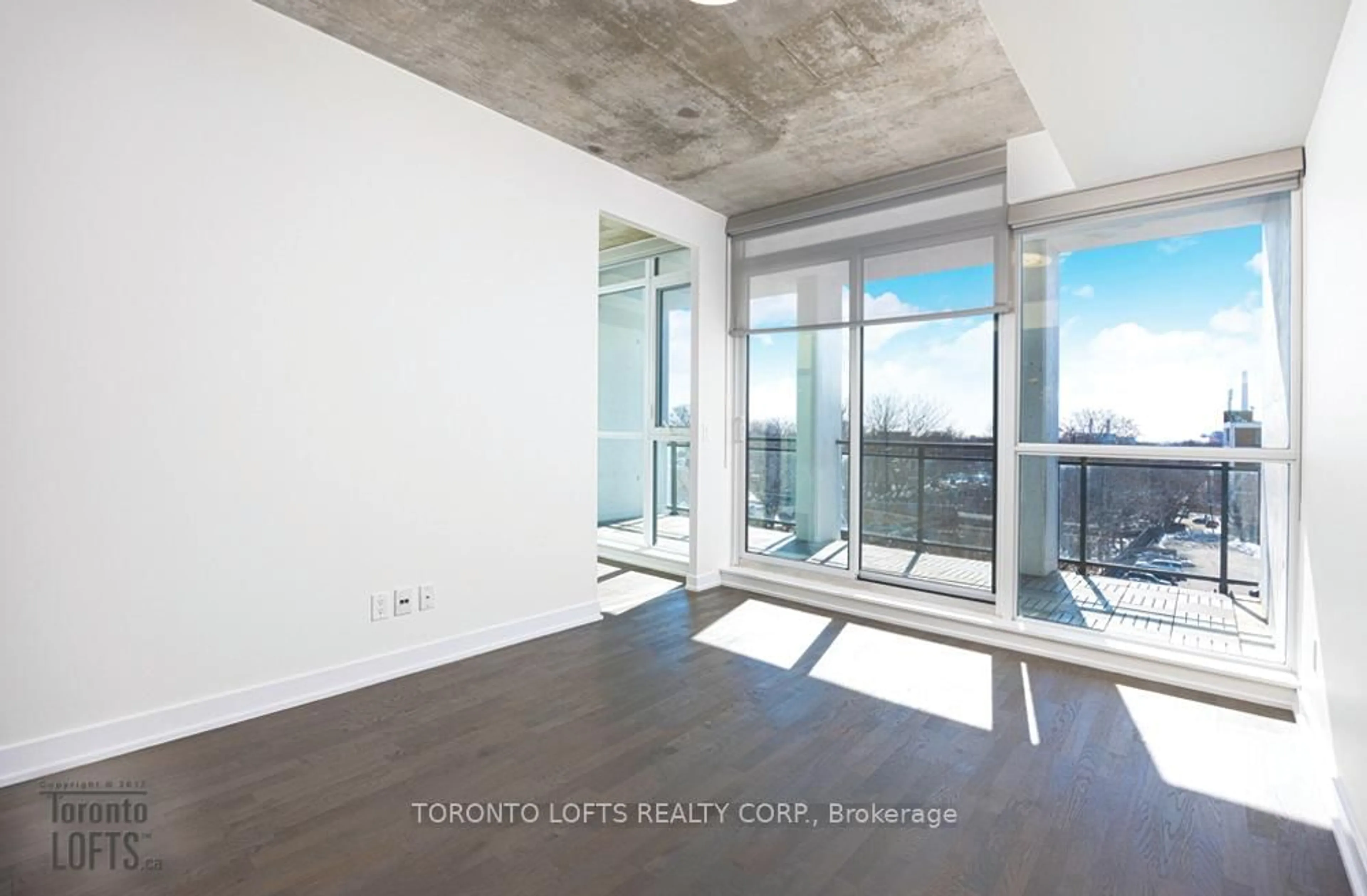 Unknown for 1238 Dundas St #607, Toronto Ontario M4M 1S3